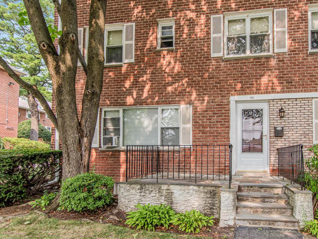 121 N Broadway # 31J, White Plains, NY 10603