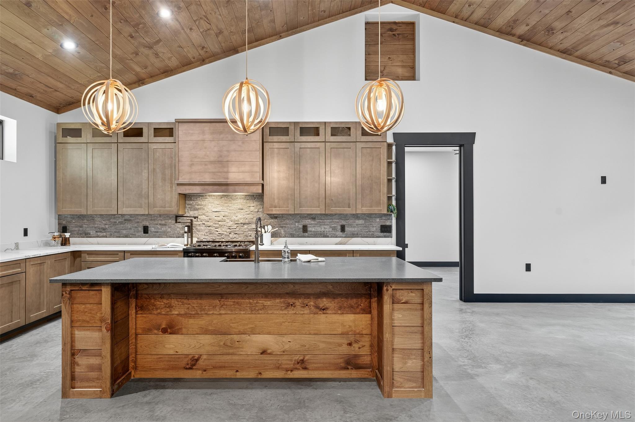 805 County Road 2, Accord, NY 12404