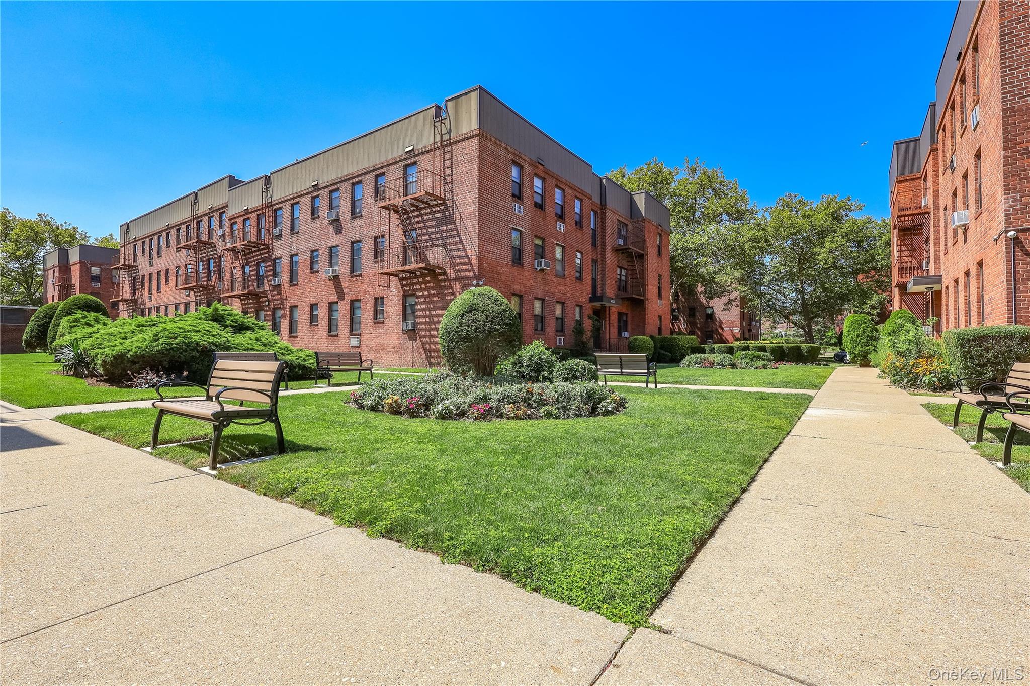 215-28 47th Avenue # 1B, Bayside, NY 11361
