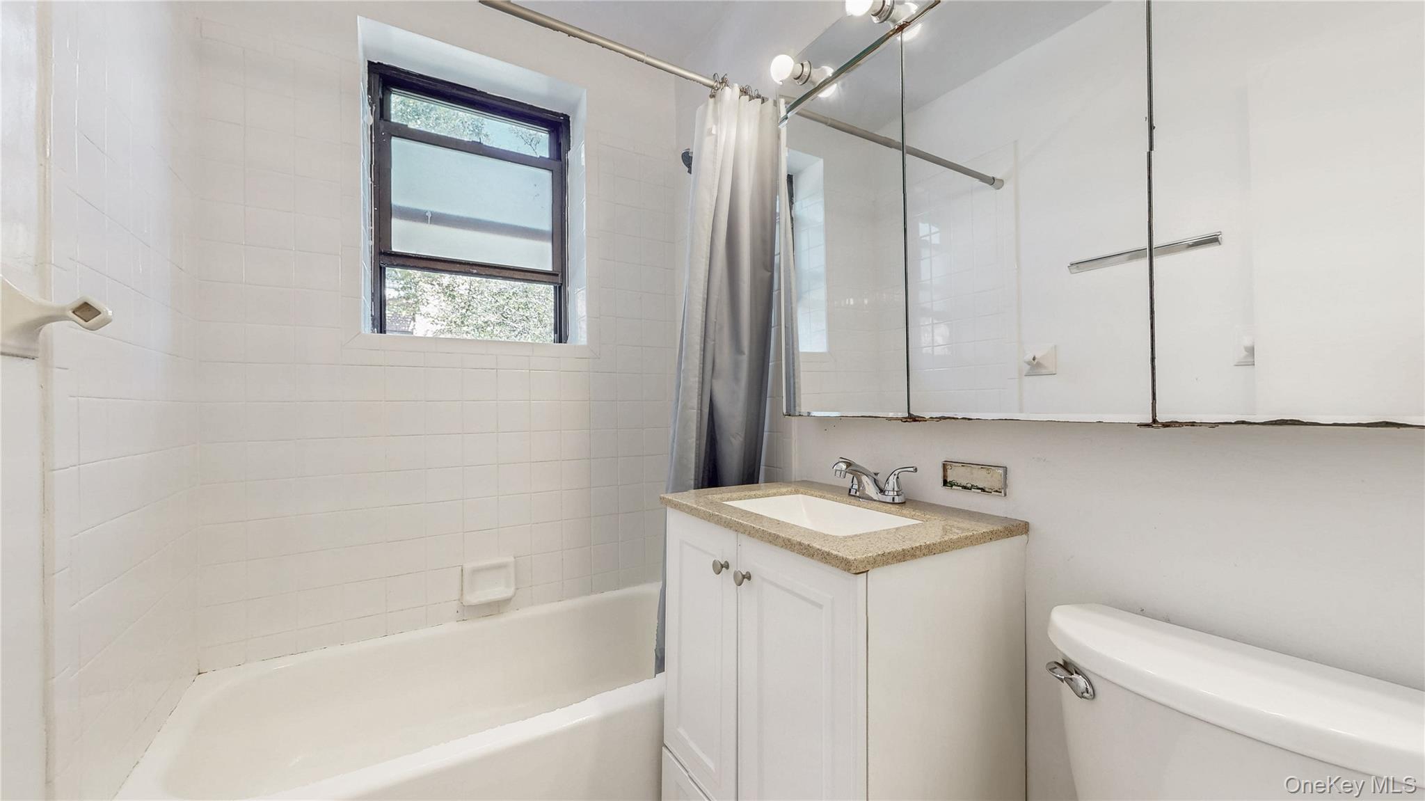 215-28 47th Avenue # 1B, Bayside, NY 11361