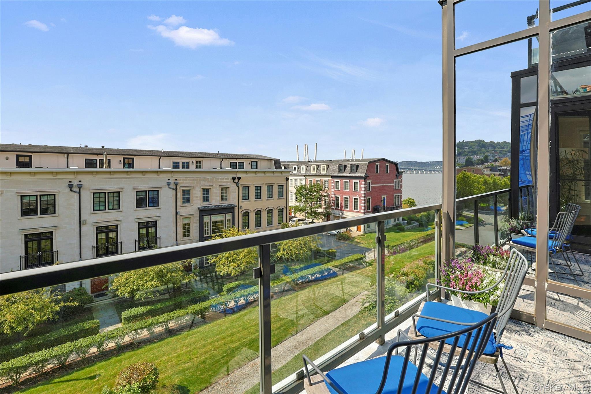 16 Rivers Edge Drive # 408, Tarrytown, NY 10591