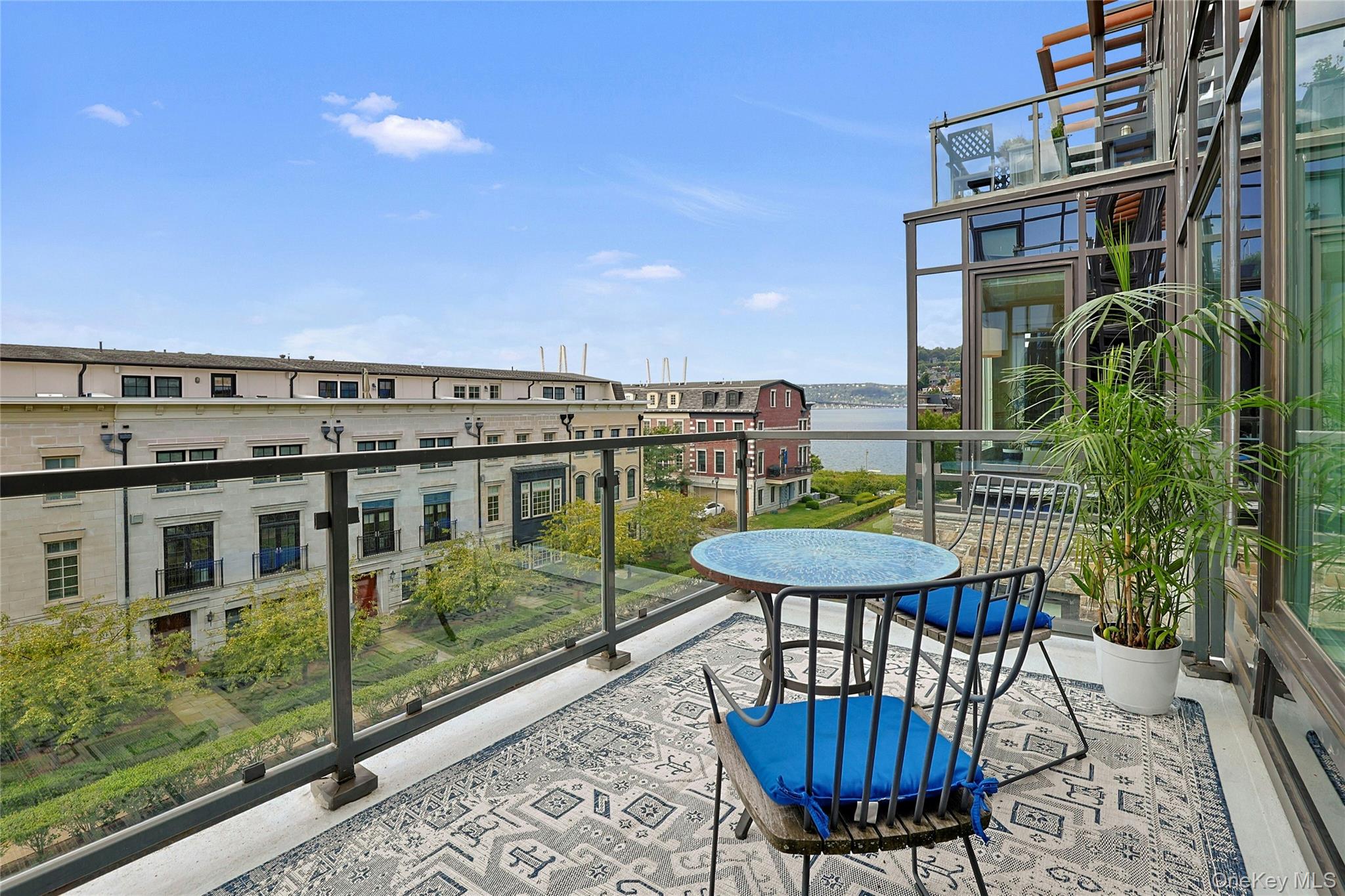 16 Rivers Edge Drive # 408, Tarrytown, NY 10591