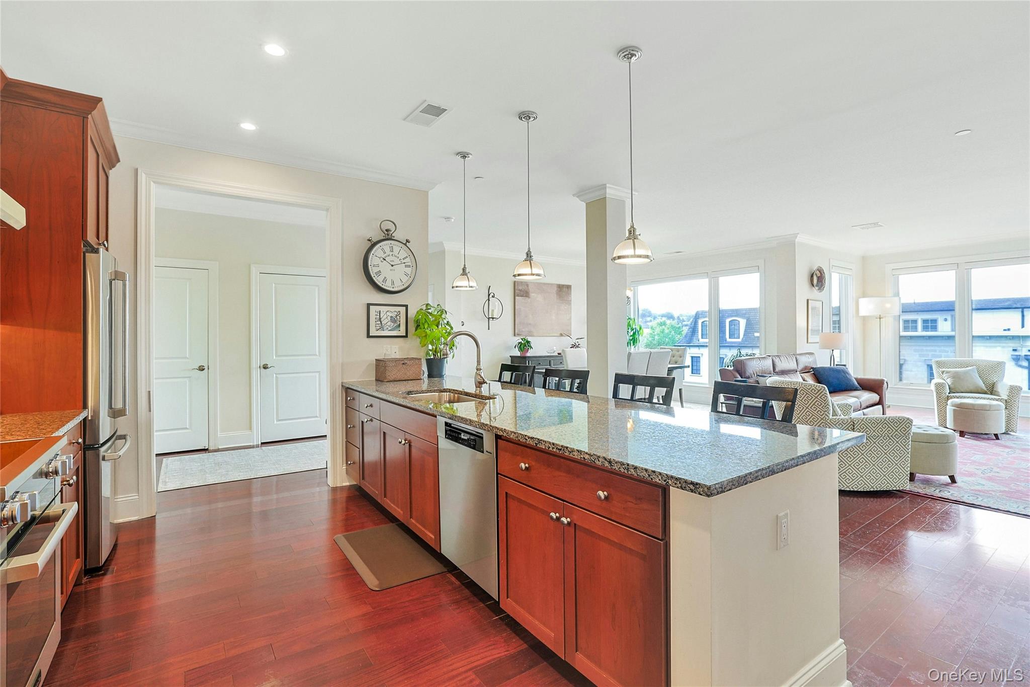 16 Rivers Edge Drive # 408, Tarrytown, NY 10591