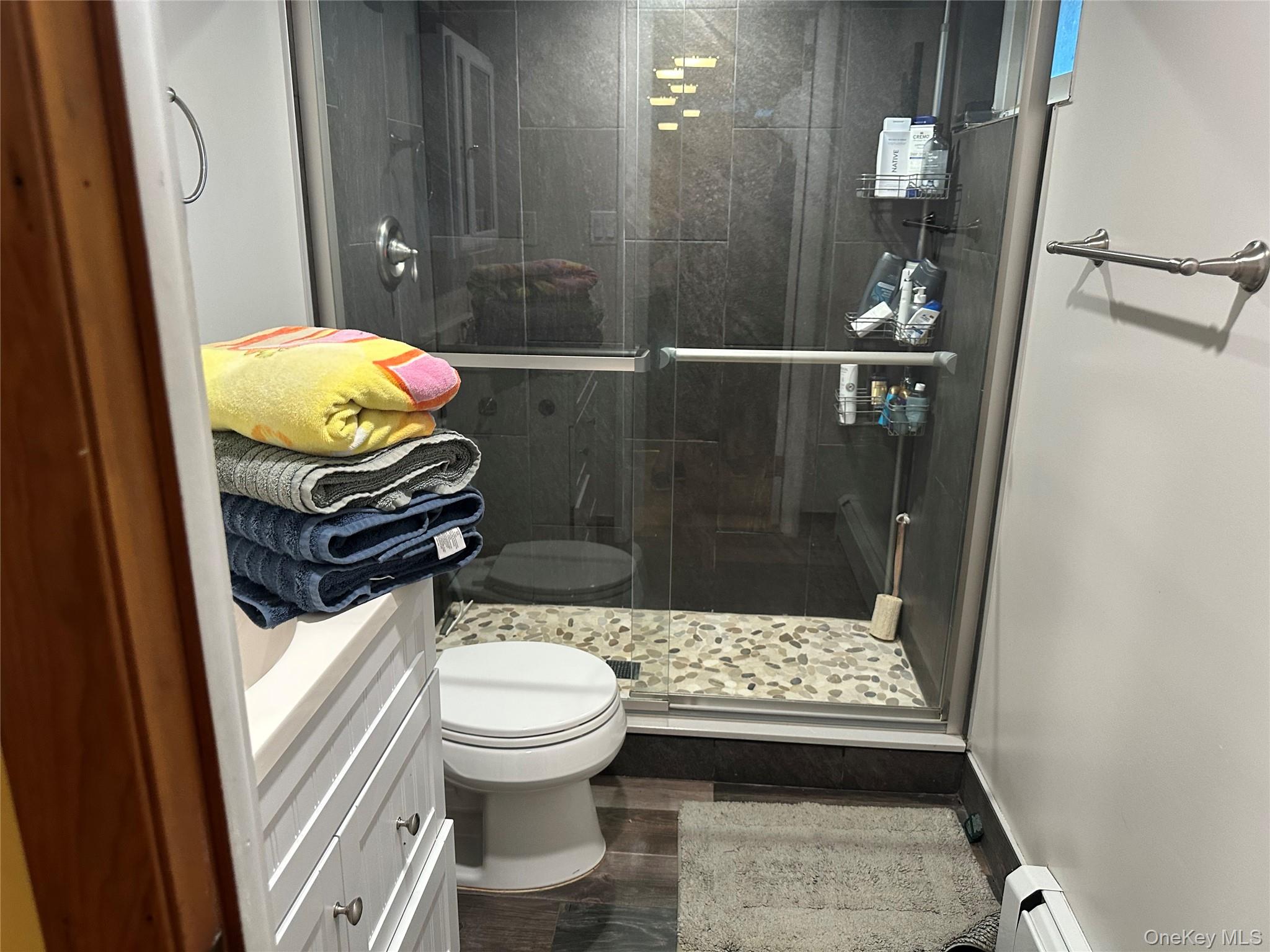 7 Dogwood Street, Farmingdale, NY 11735