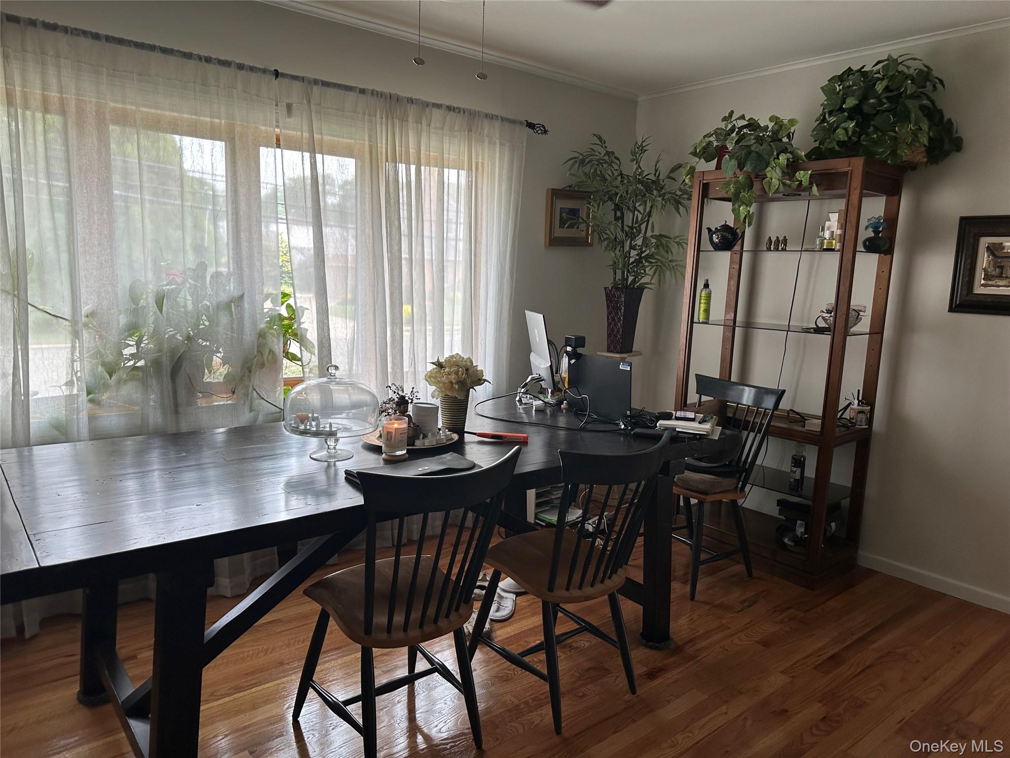 7 Dogwood Street, Farmingdale, NY 11735