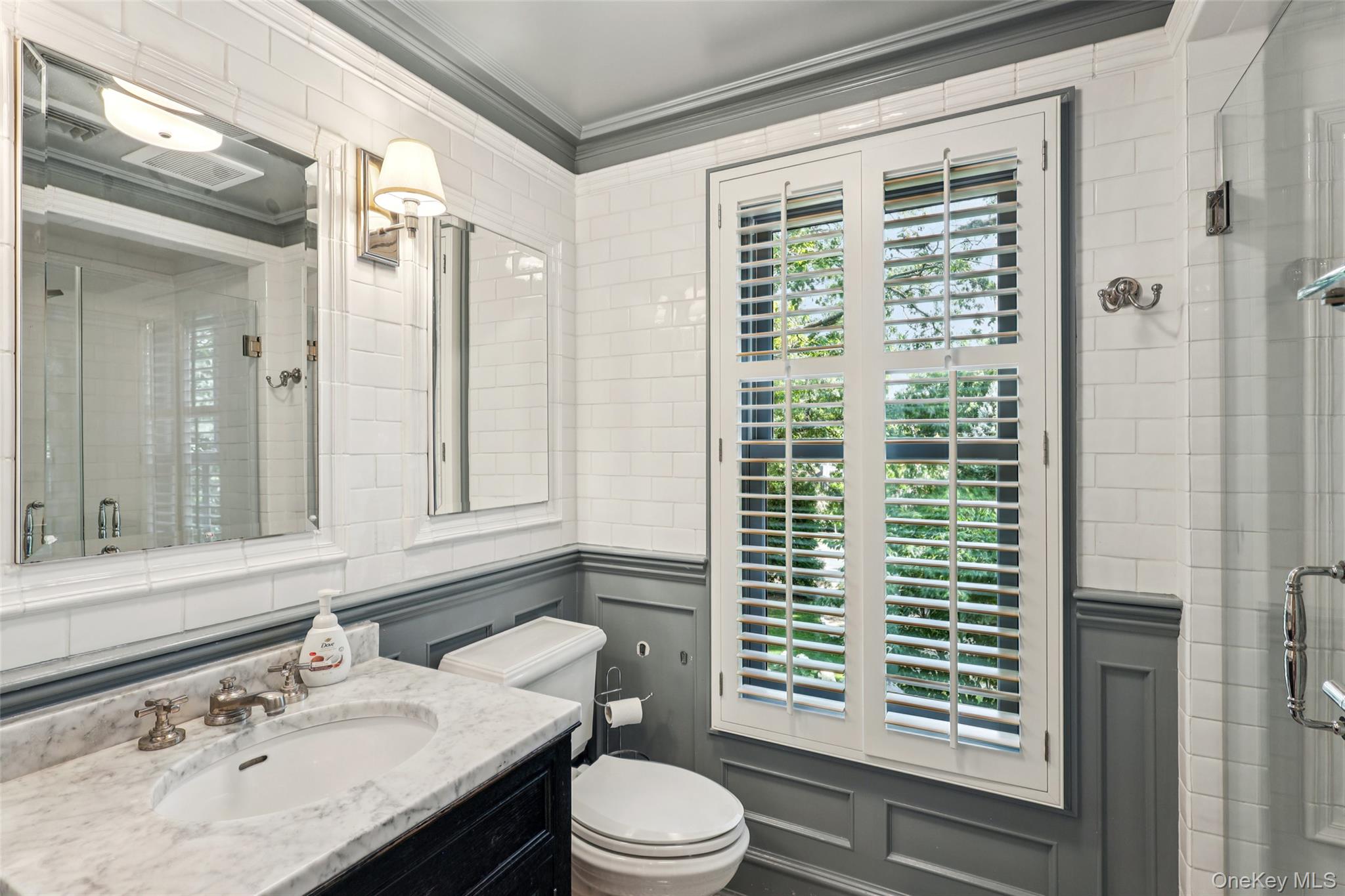 19 E Williston Avenue, East Williston, NY 11596