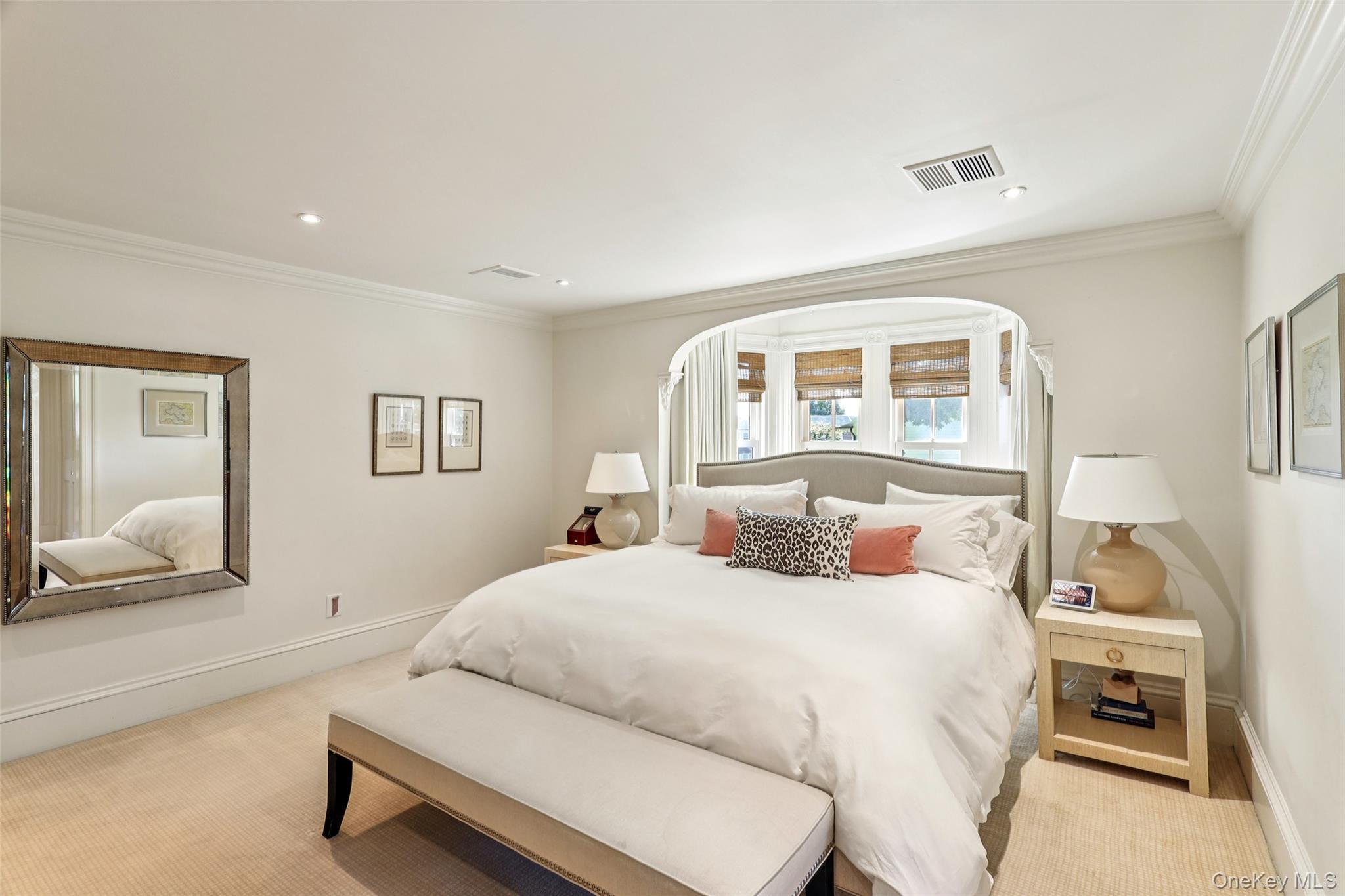 19 E Williston Avenue, East Williston, NY 11596