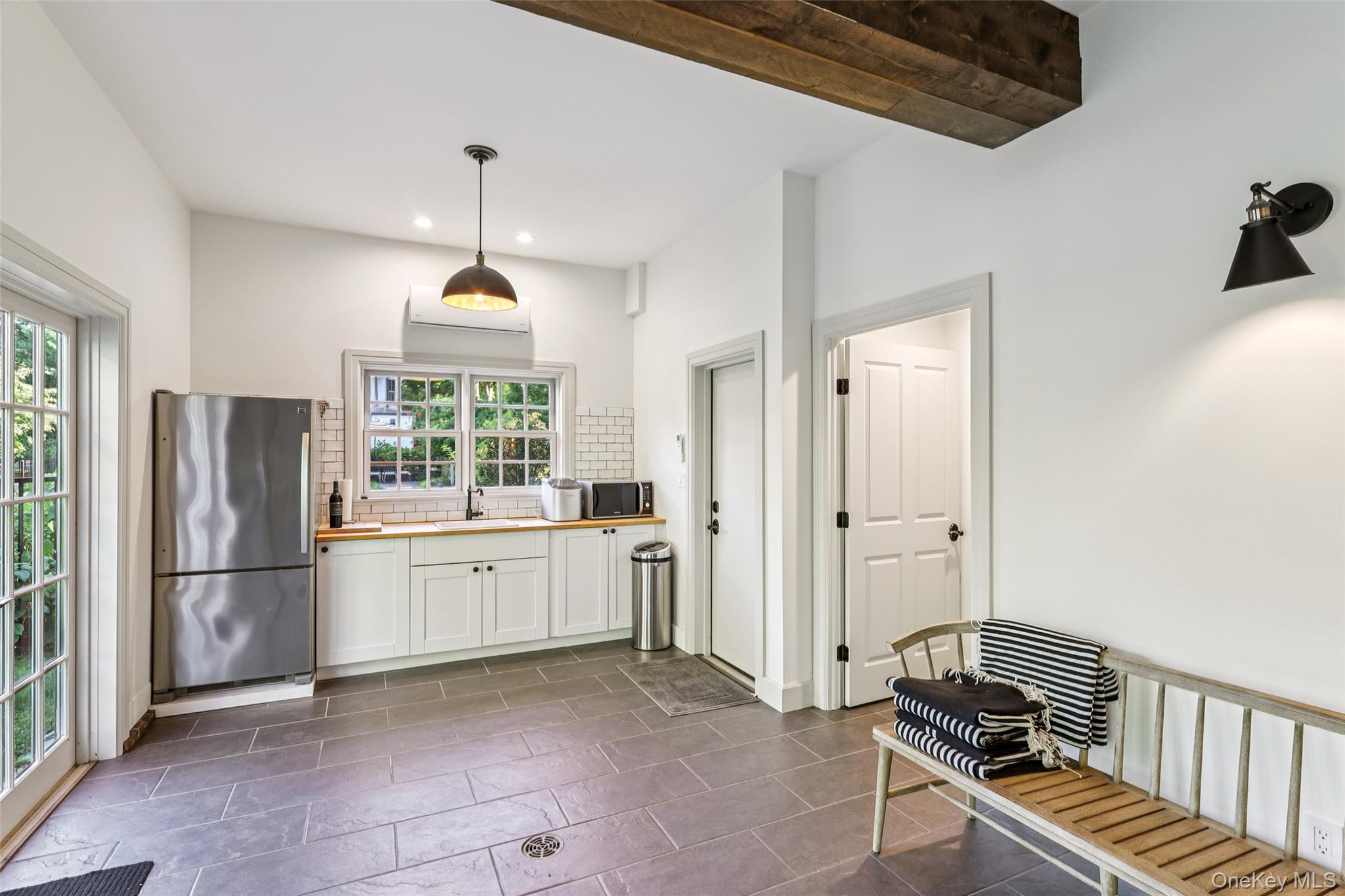 19 E Williston Avenue, East Williston, NY 11596