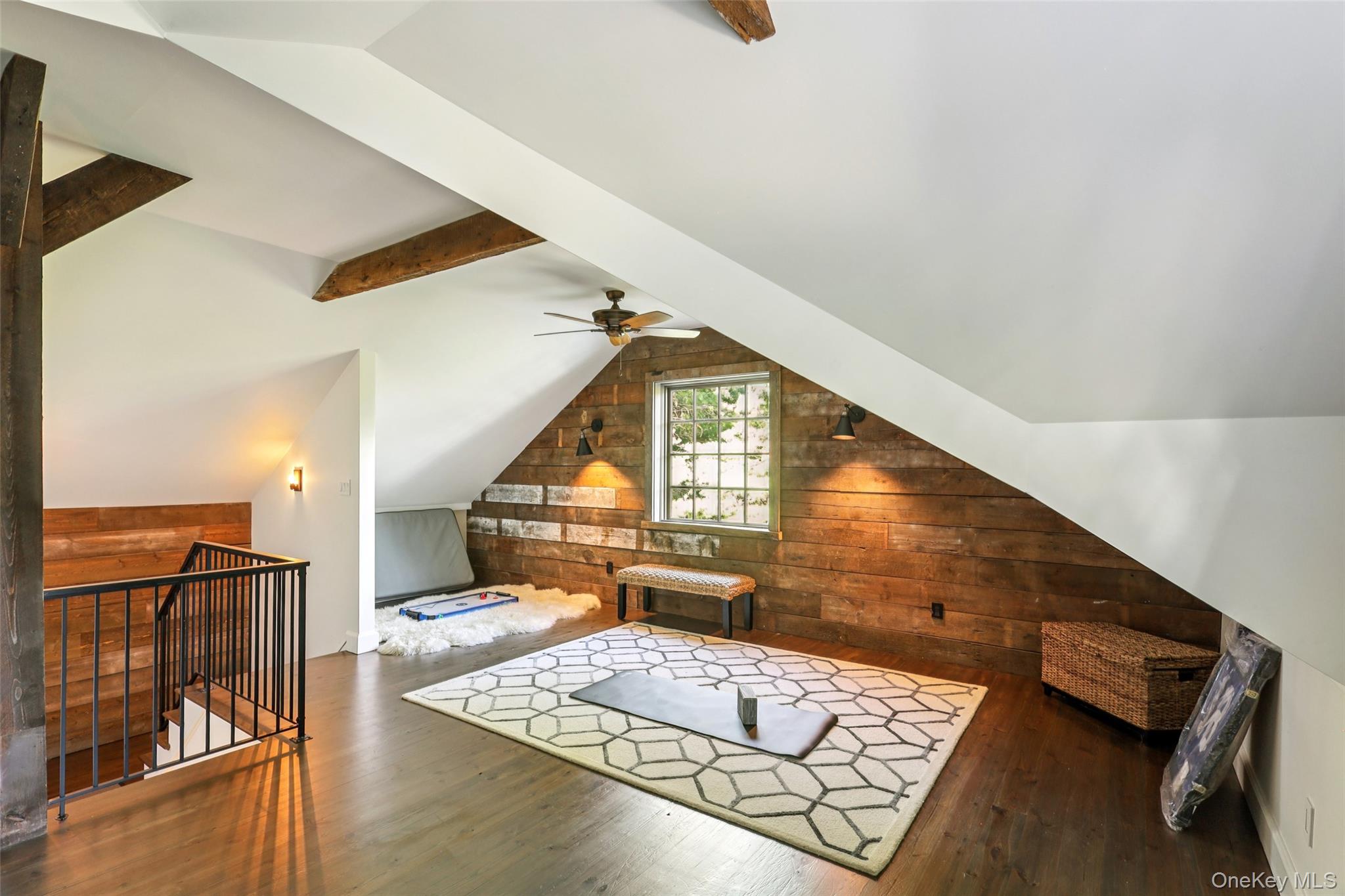 19 E Williston Avenue, East Williston, NY 11596