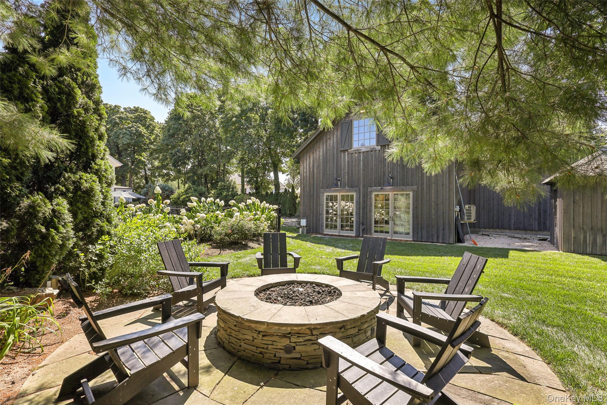 19 E Williston Avenue, East Williston, NY 11596