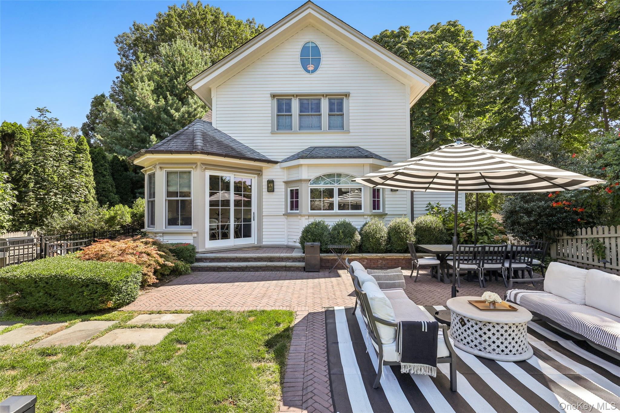 19 E Williston Avenue, East Williston, NY 11596