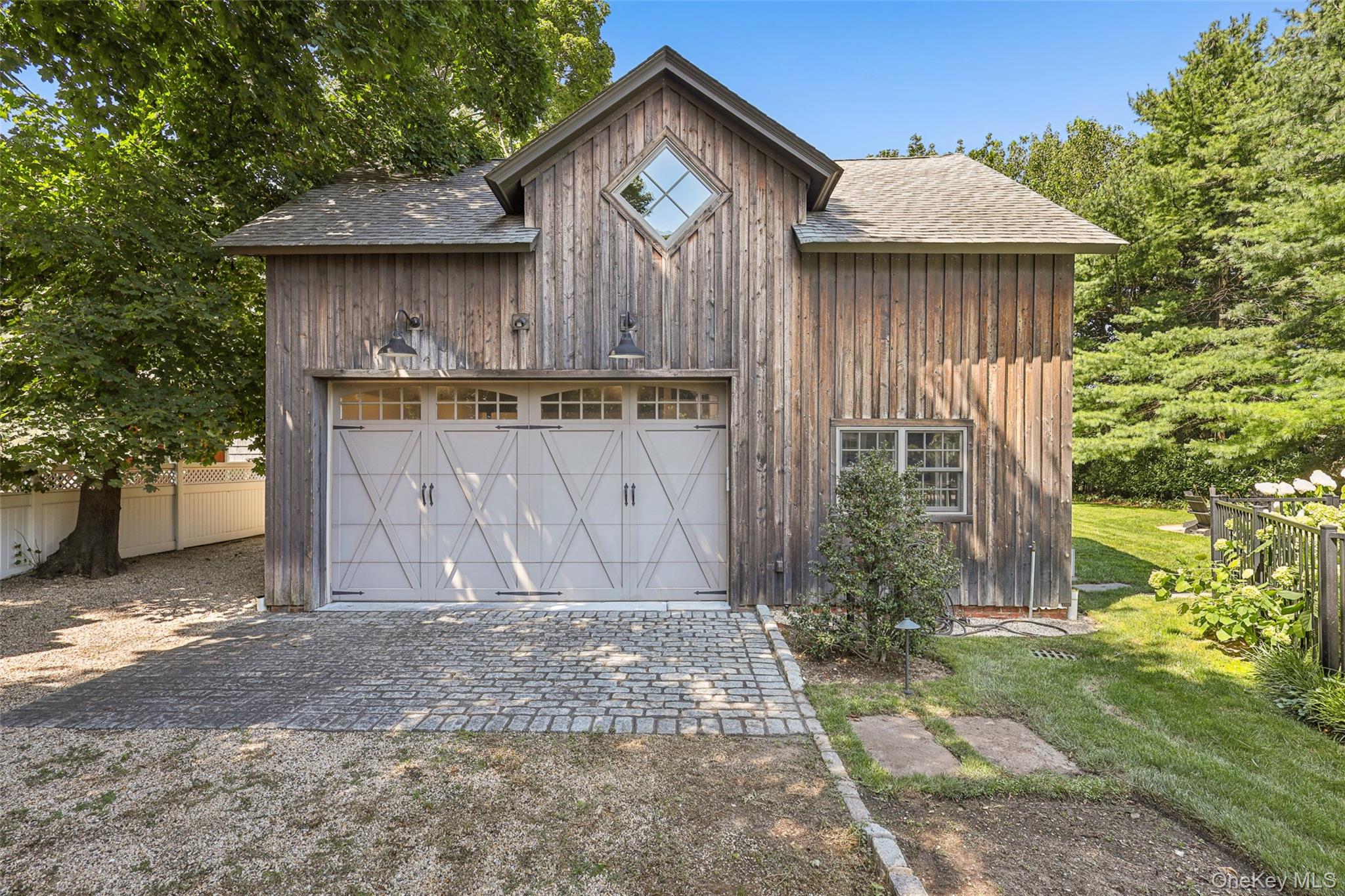 19 E Williston Avenue, East Williston, NY 11596