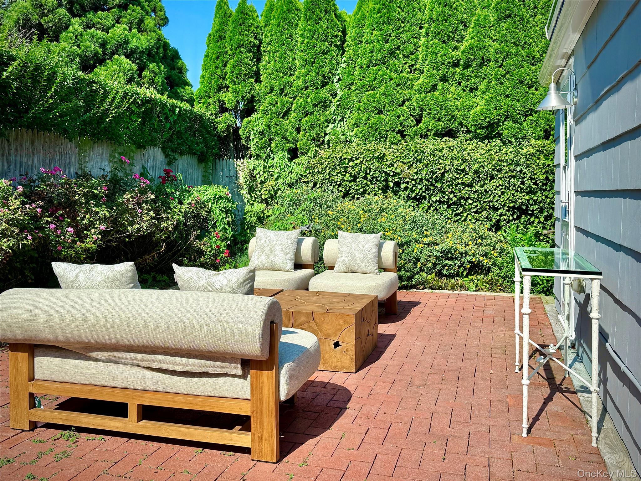 92 Ocean Avenue # 3, East Hampton, NY 11937