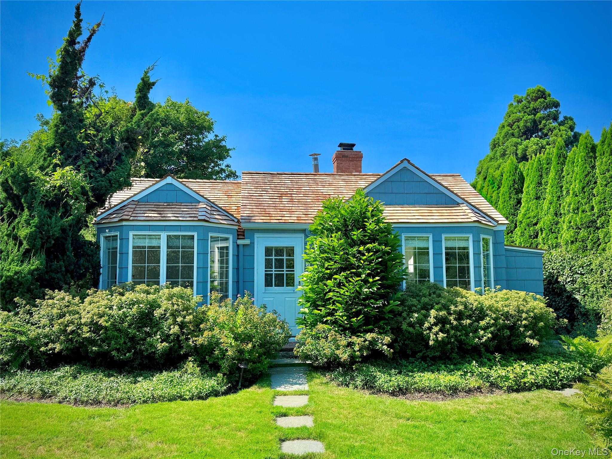 92 Ocean Avenue # 3, East Hampton, NY 11937