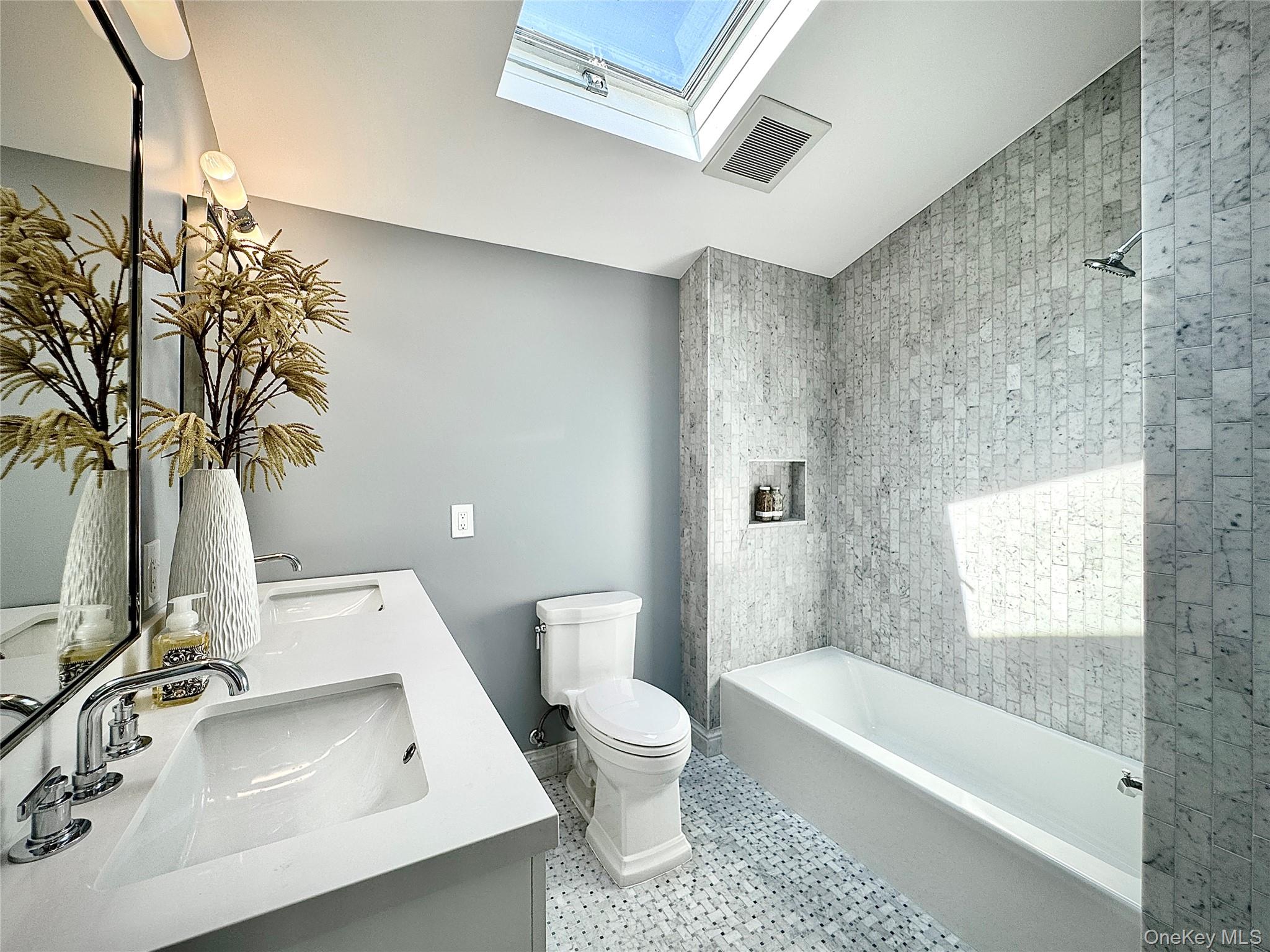 92 Ocean Avenue # 3, East Hampton, NY 11937