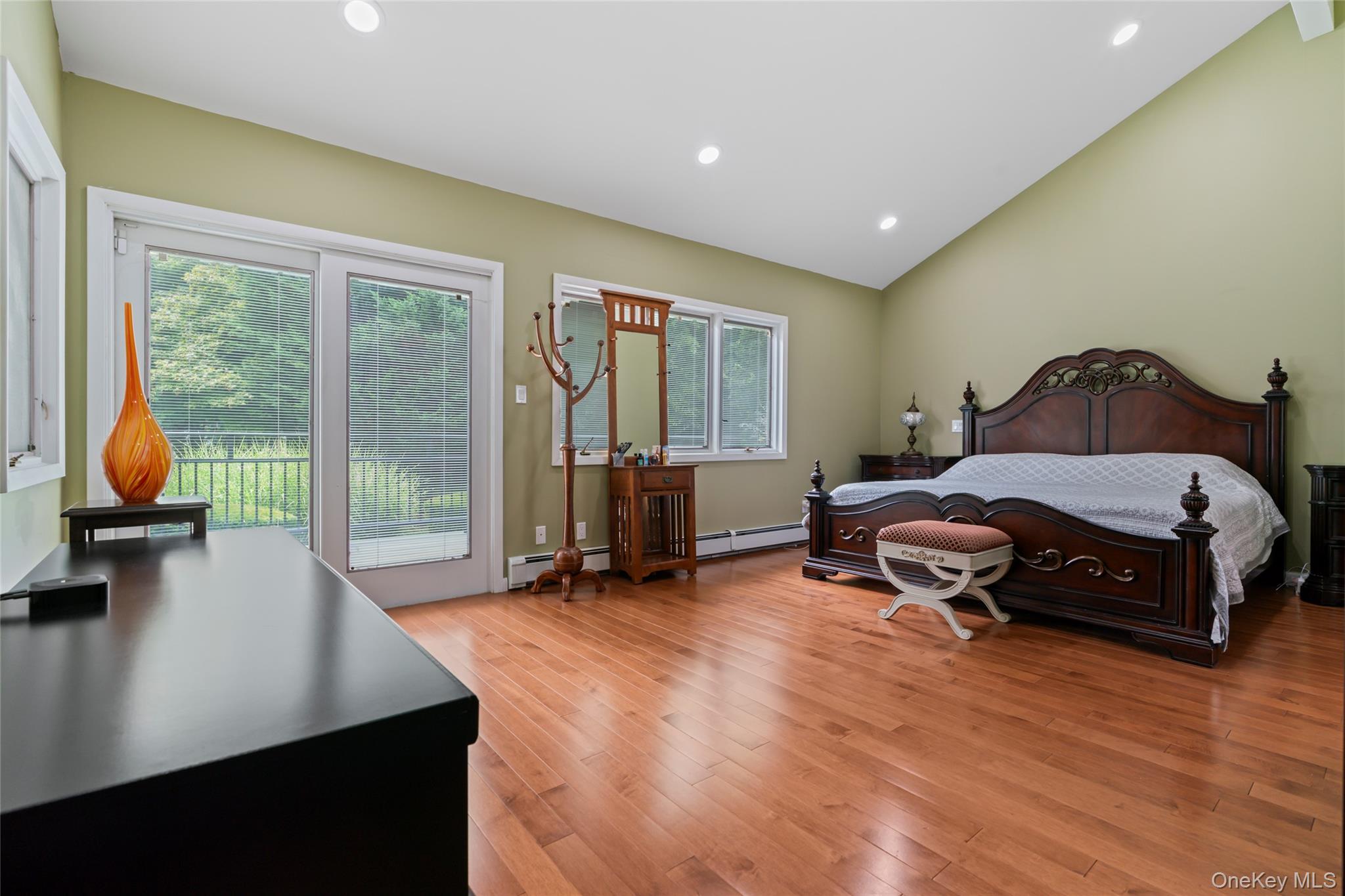 2 Bristol Drive, Woodbury, NY 11797