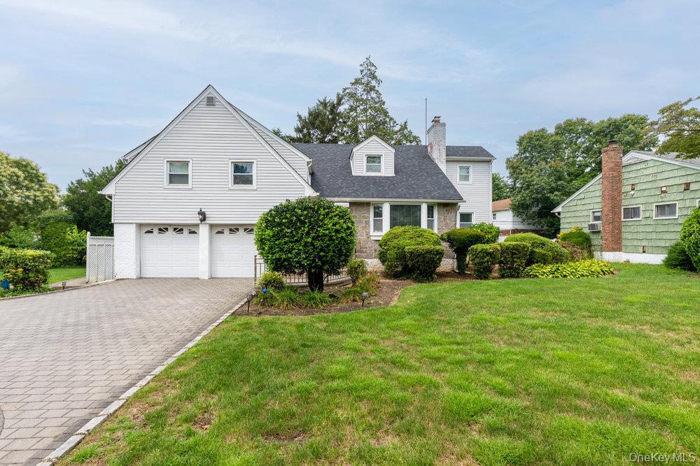 396 Maryland Avenue, Freeport, NY 11520