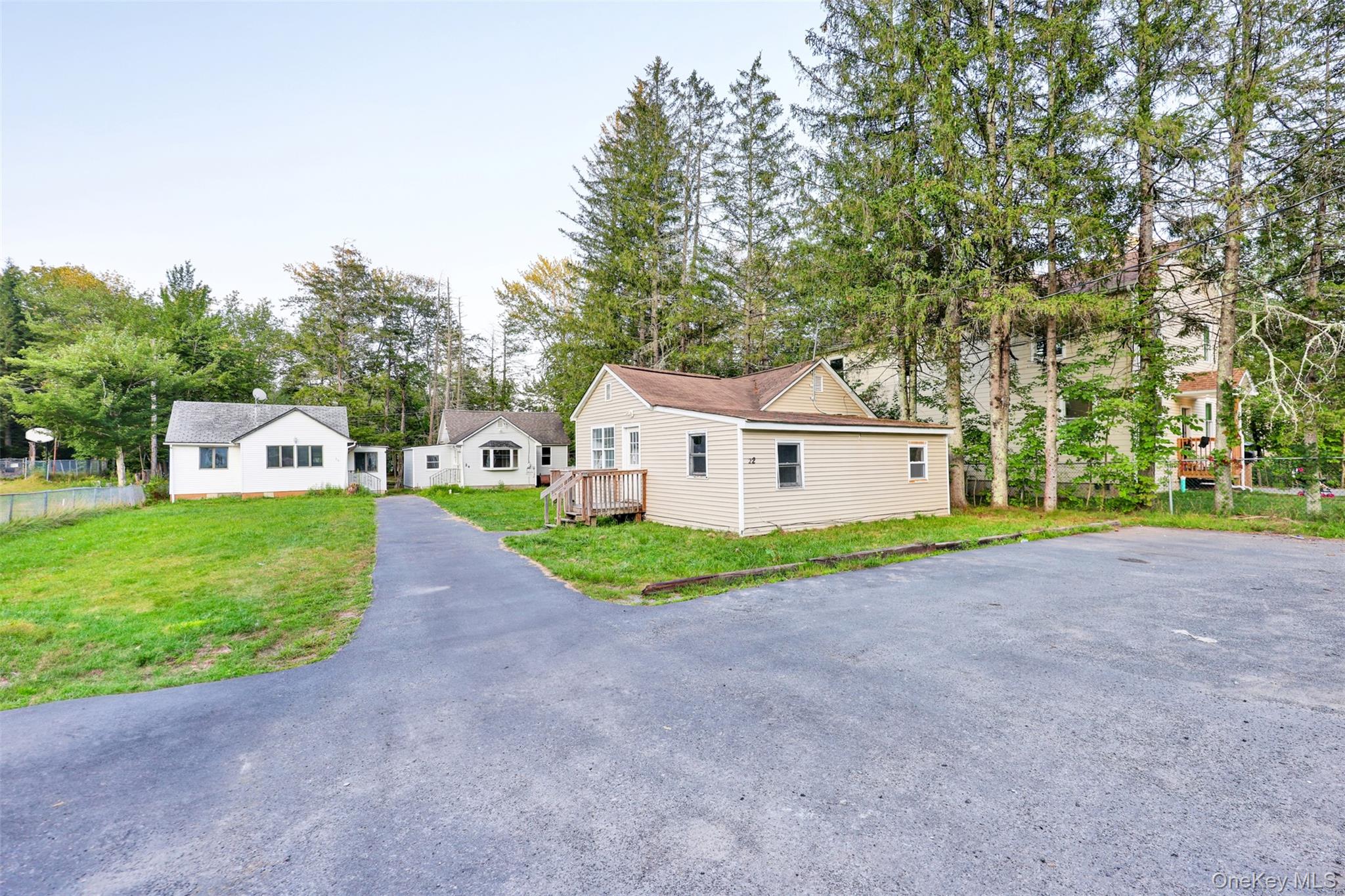 24 Edgewood Place, South Fallsburg, NY 12779