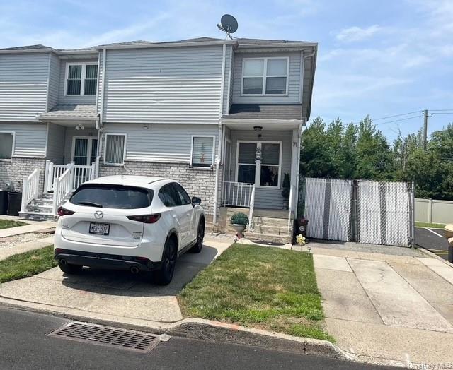 71 Lorraine Loop, Staten Island, NY 10309