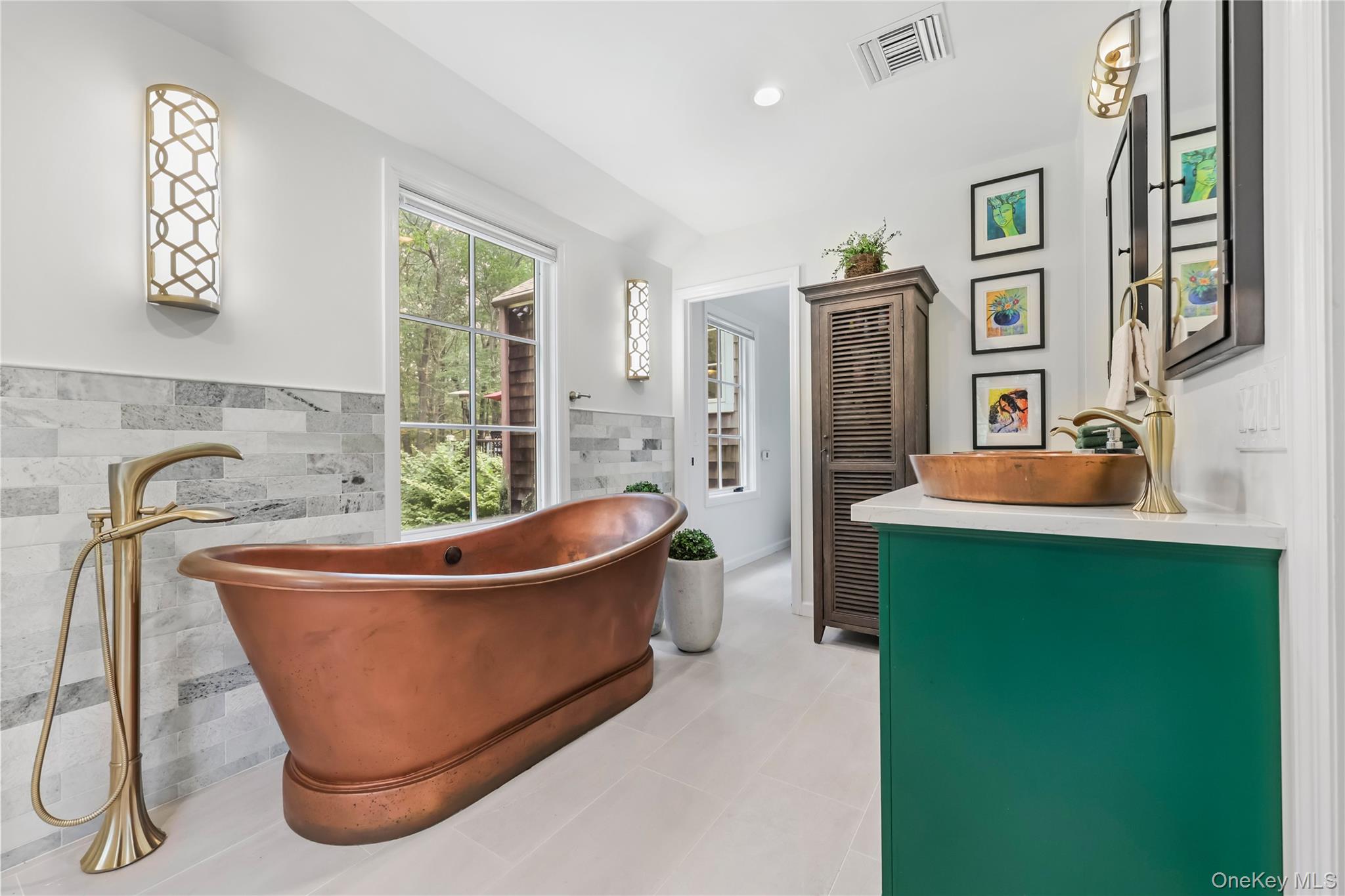 27 Deepwood Hill, Chappaqua, NY 10514