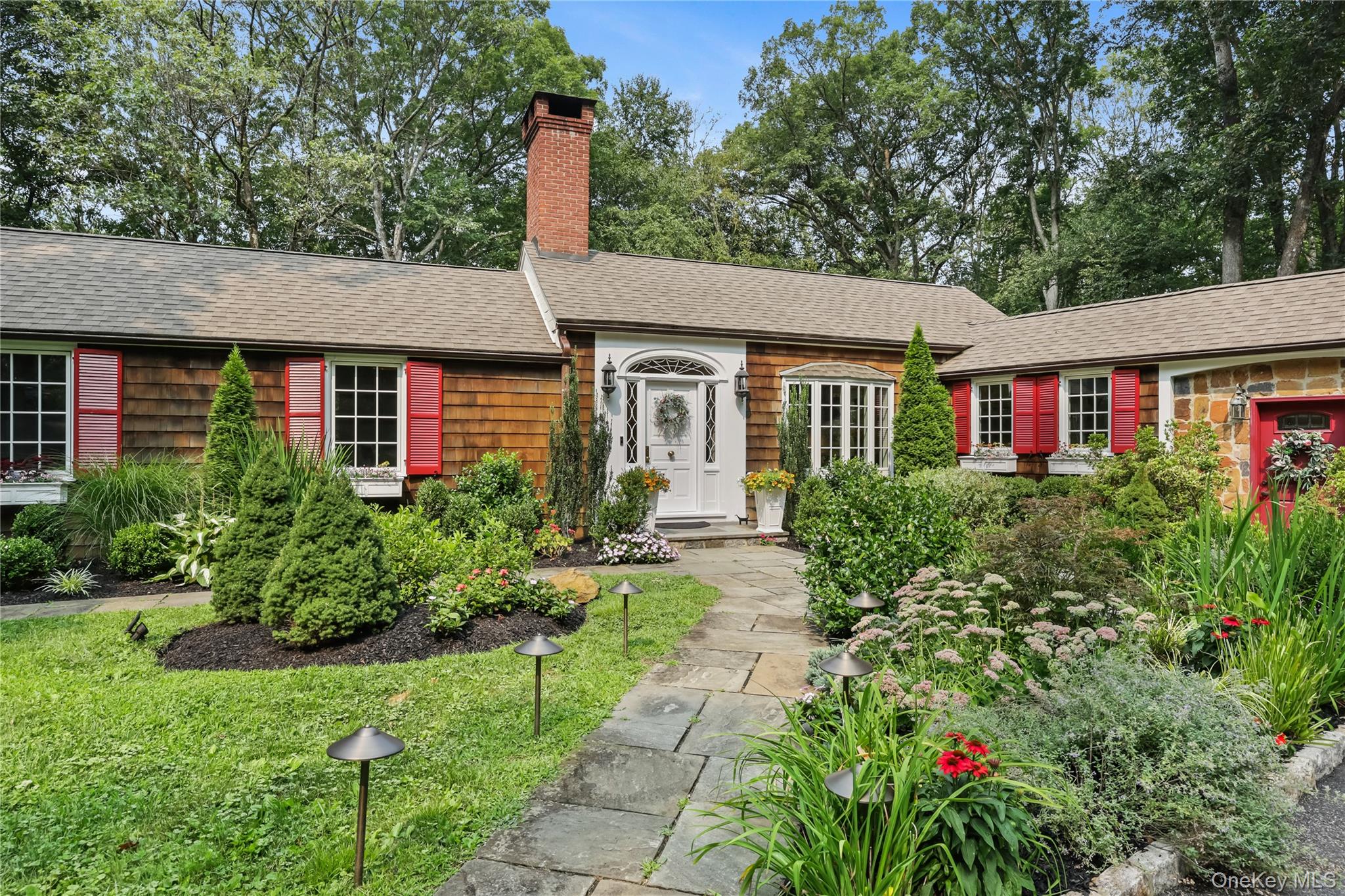 27 Deepwood Hill, Chappaqua, NY 10514