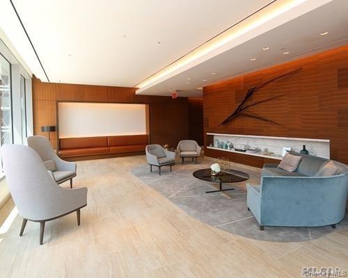 138-35 39th Avenue # 8G, Flushing, NY 11354