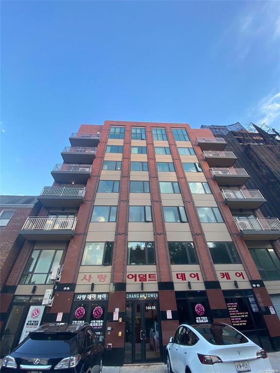 144-56 Roosevelt Avenue # 4B, Flushing, NY 11354