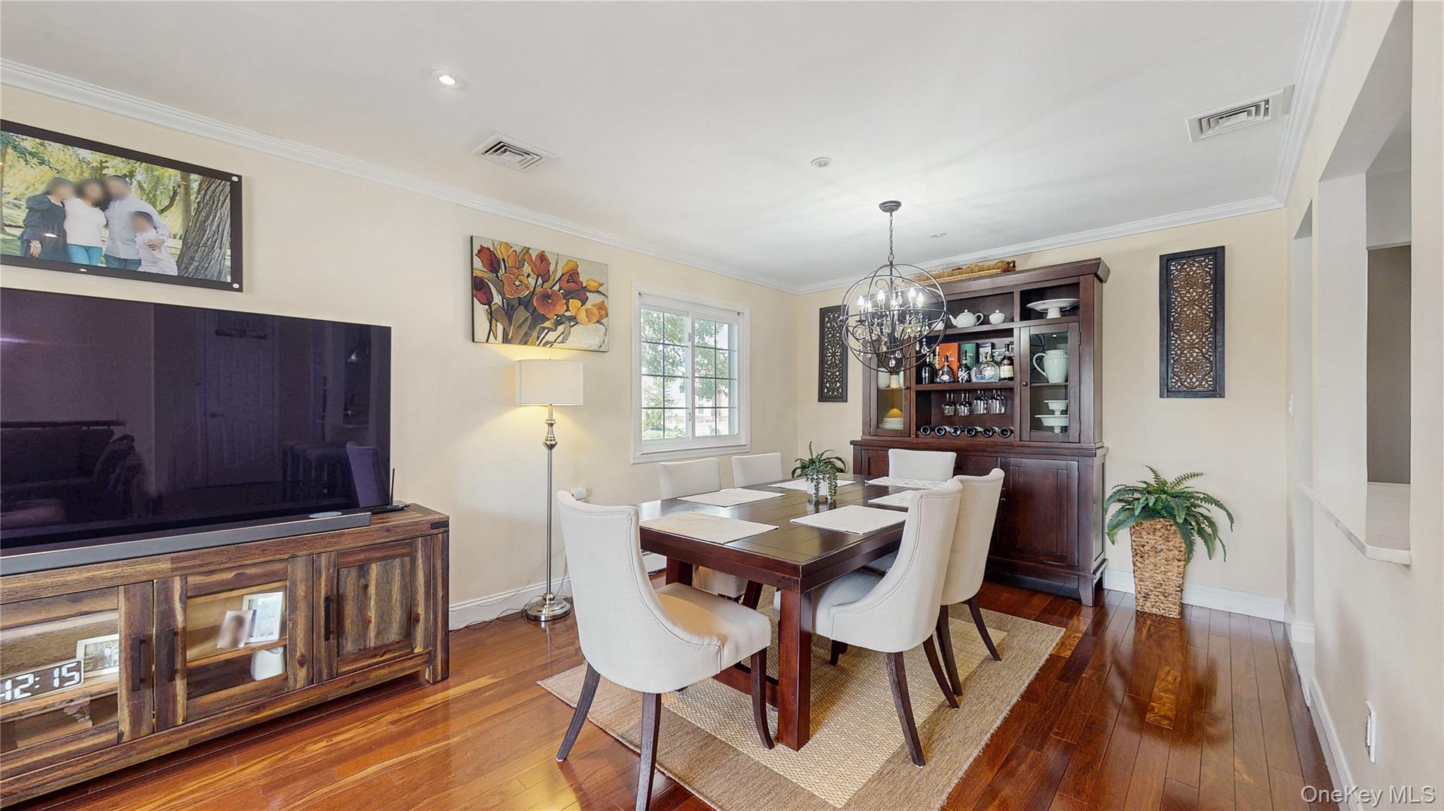 110 Roeckel Avenue, Valley Stream, NY 11580