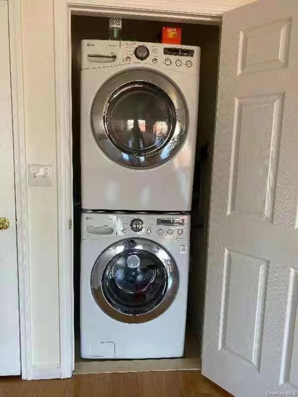 306 Weatherly Place # 107, College Point, NY 11356