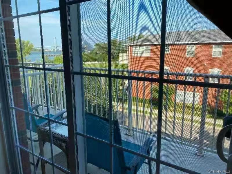 306 Weatherly Place # 107, College Point, NY 11356