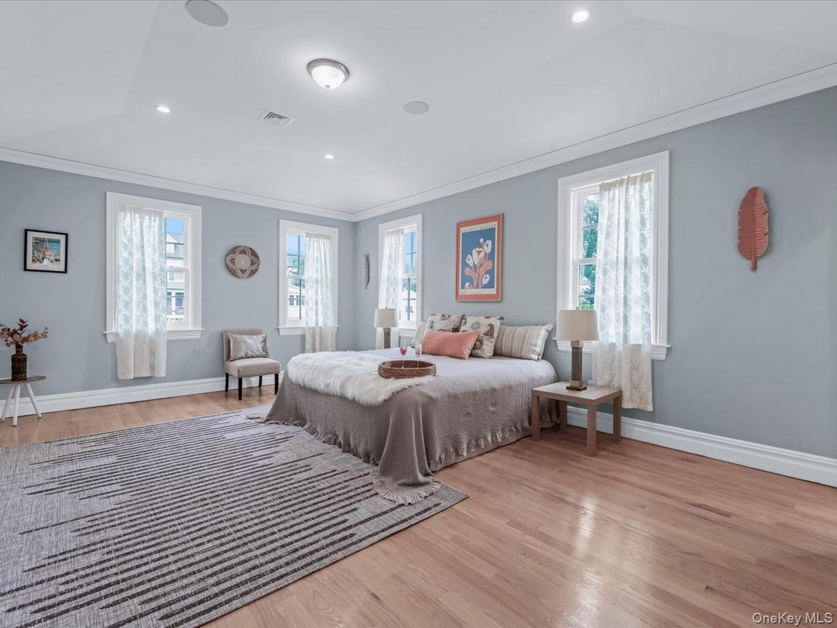 233-17 38th Drive, Douglaston, NY 11363