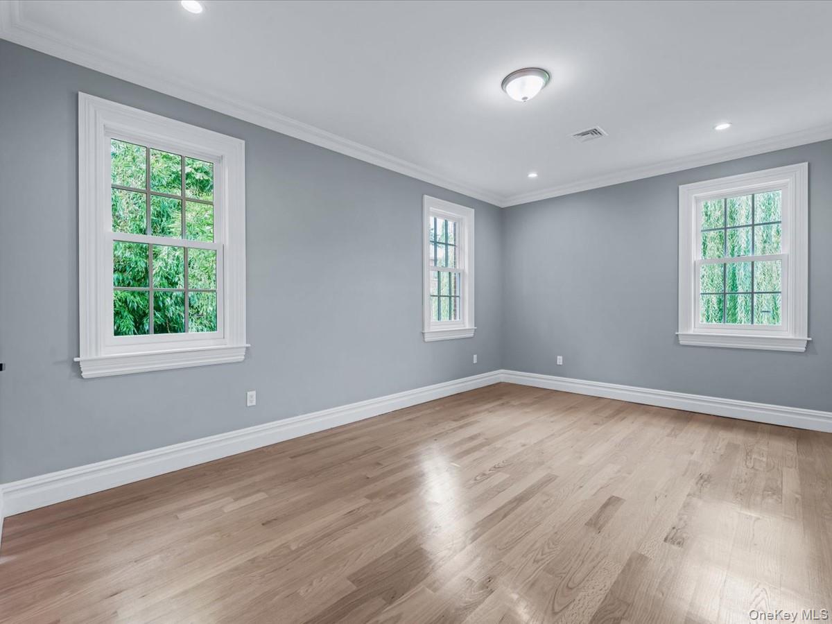 233-17 38th Drive, Douglaston, NY 11363