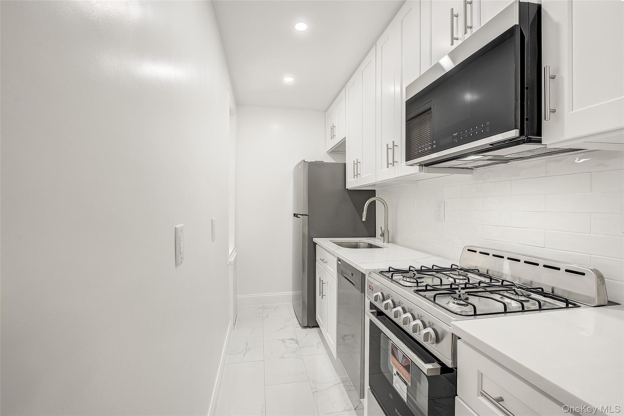 76-36 113th Street # 4J, Forest Hills, NY 11375