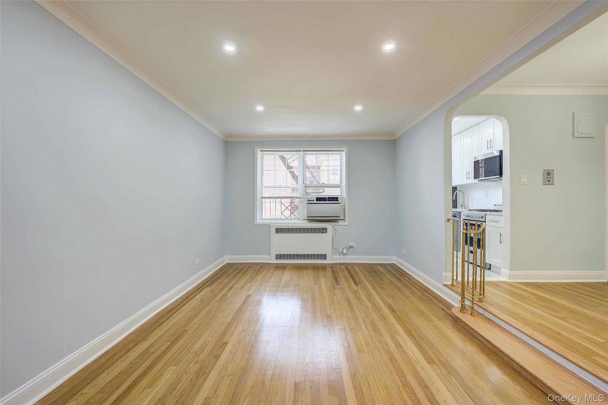 76-36 113th Street # 4J, Forest Hills, NY 11375