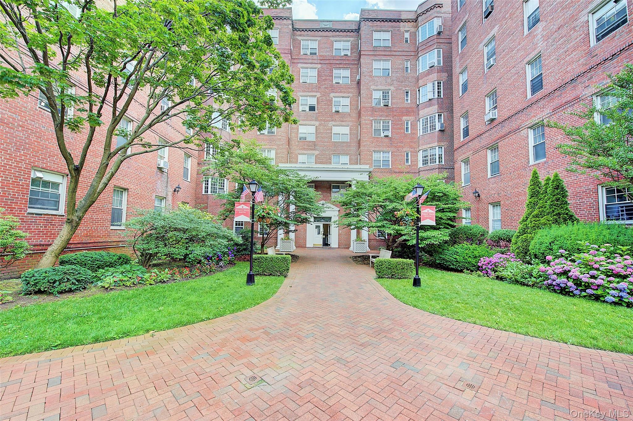 76-36 113th Street # 4J, Forest Hills, NY 11375