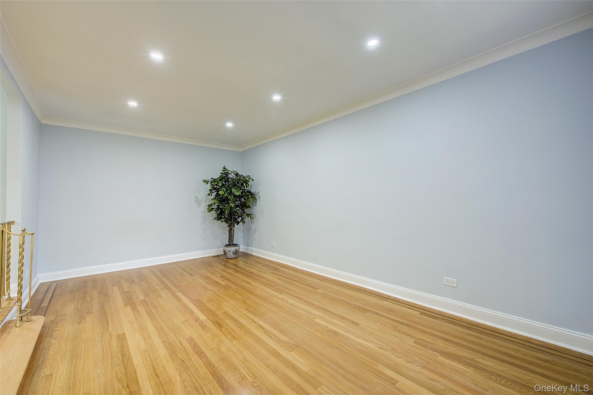 76-36 113th Street # 4J, Forest Hills, NY 11375