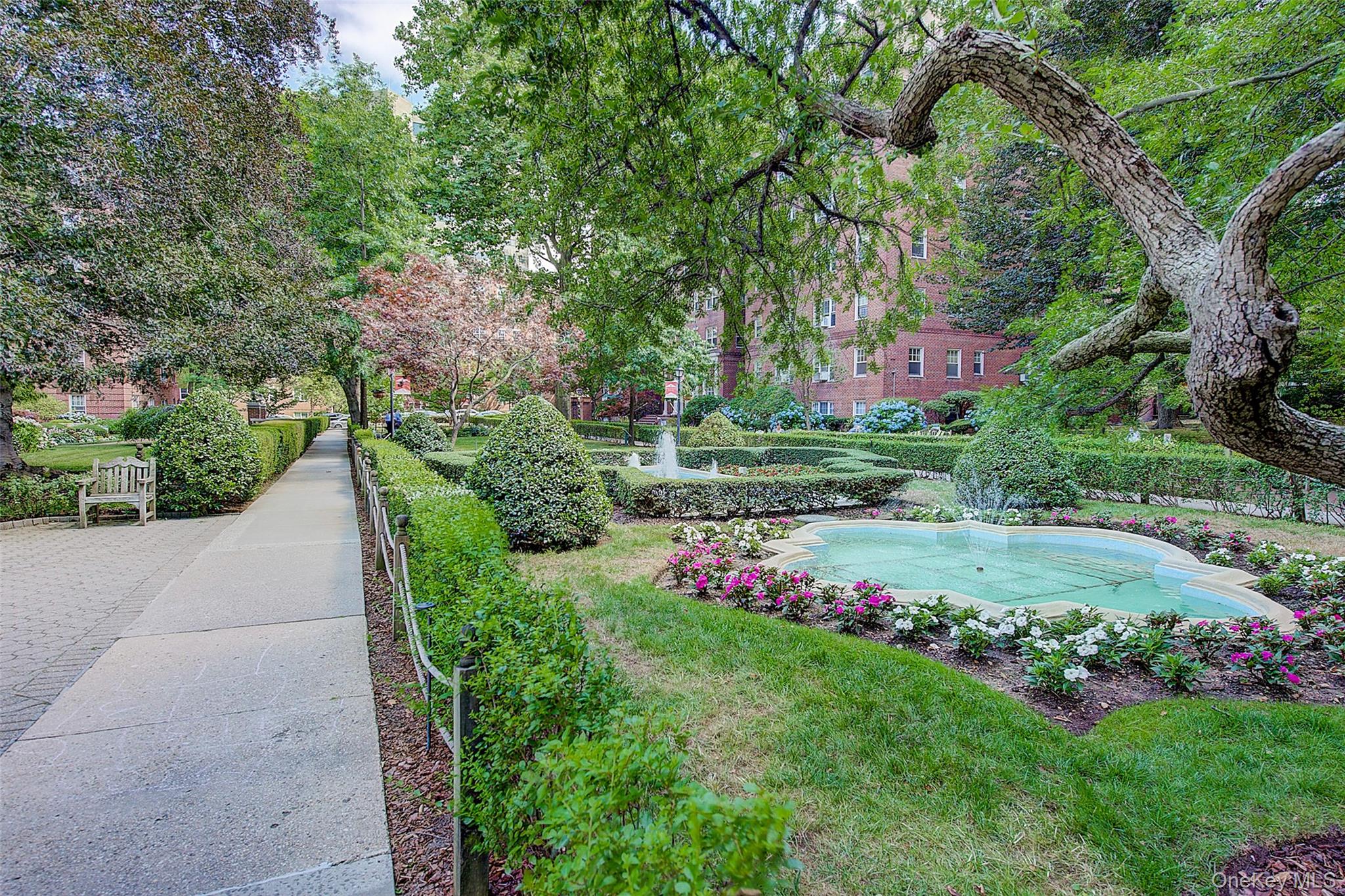 76-36 113th Street # 4J, Forest Hills, NY 11375