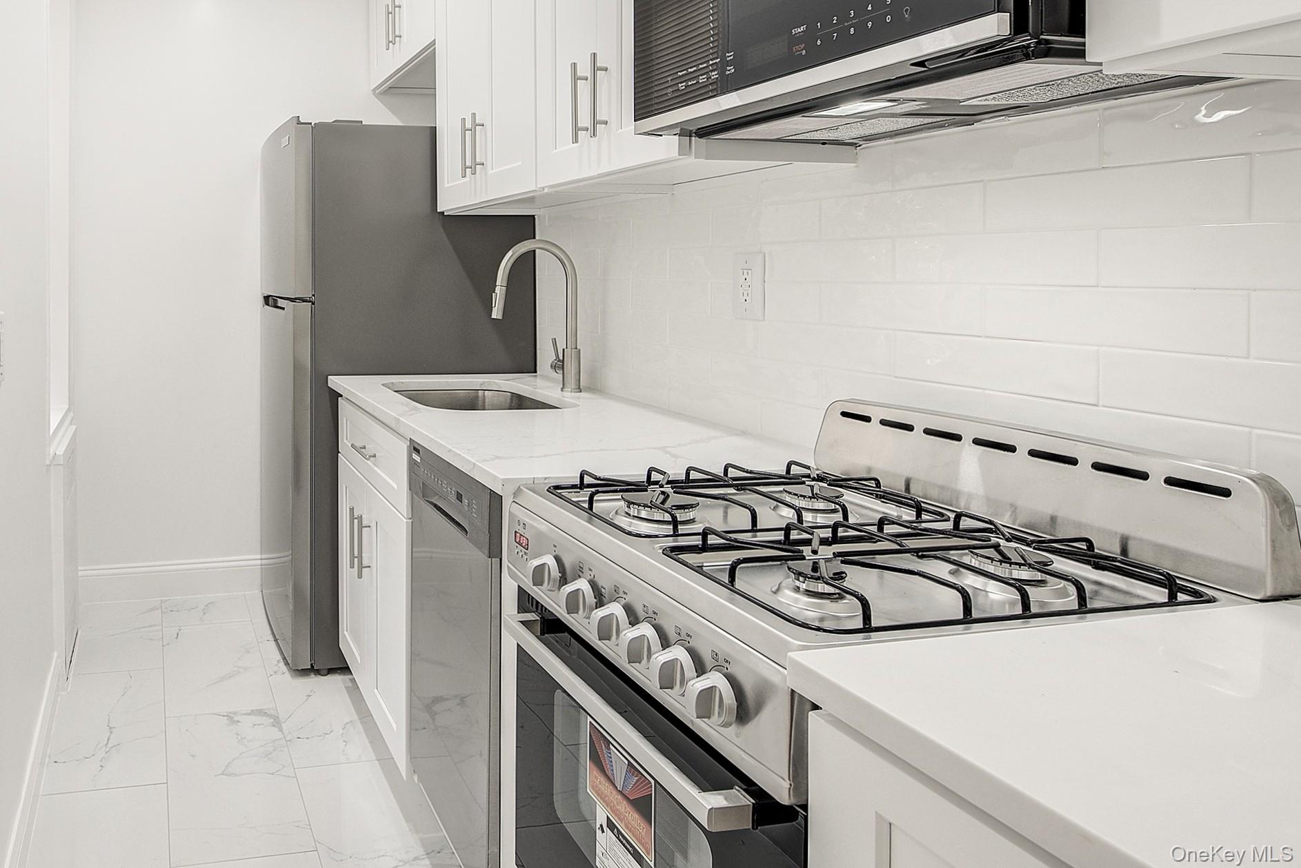 76-36 113th Street # 4J, Forest Hills, NY 11375