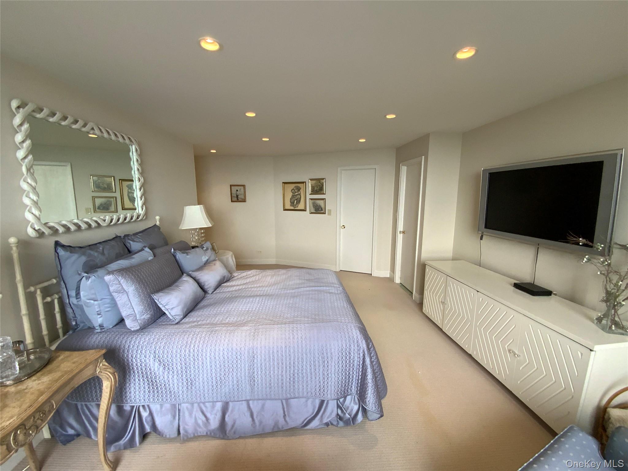 27010 Grand Central Parkway # 25O, Floral Park, NY 11005