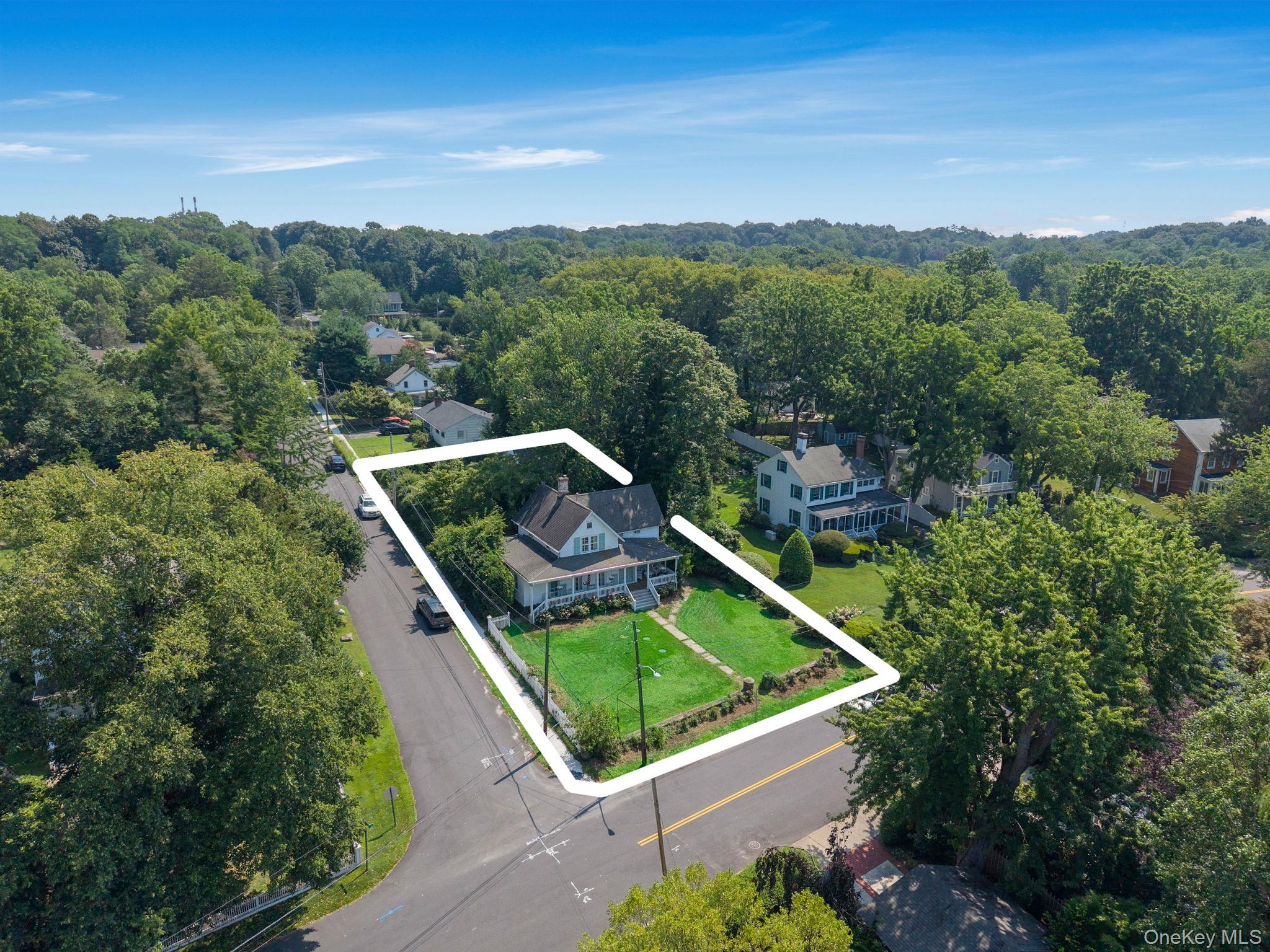 45 Shore Road, East Setauket, NY 11733