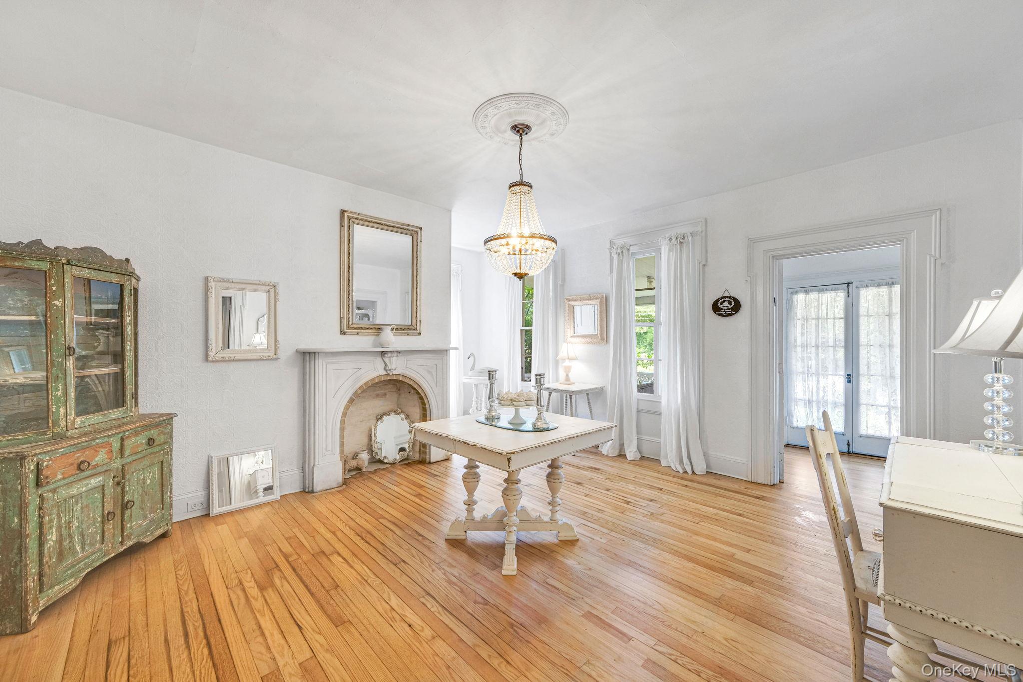 45 Shore Road, East Setauket, NY 11733