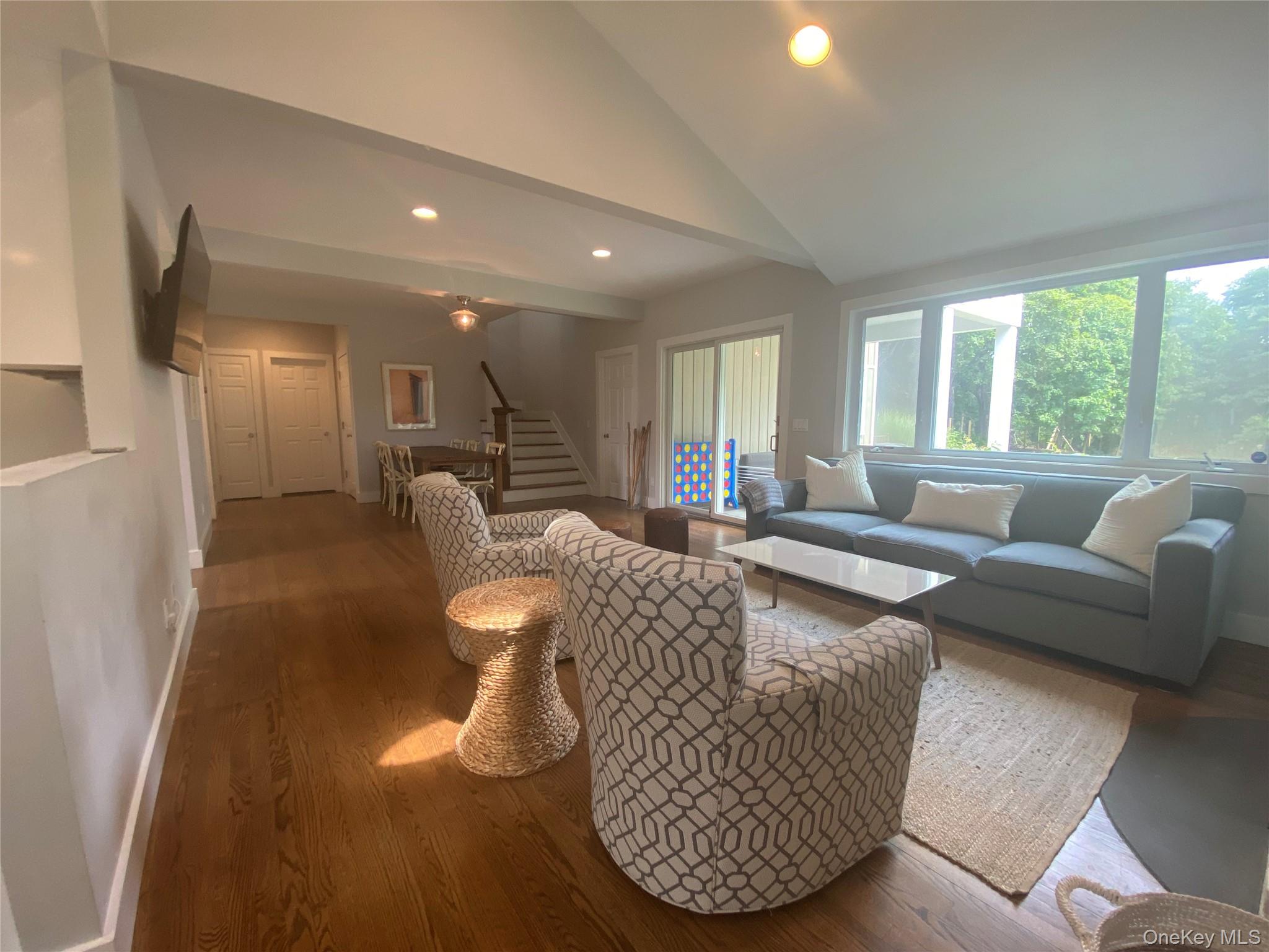 19 West End Avenue, East Quogue, NY 11942