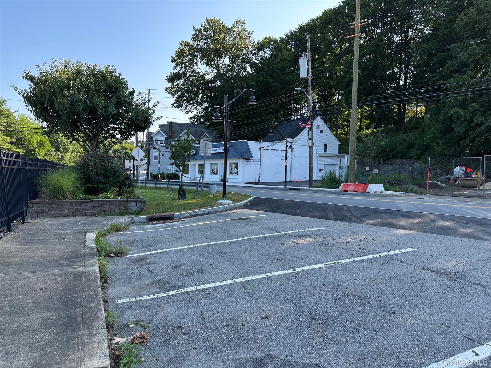 414 Elwood Avenue, Hawthorne, NY 10532