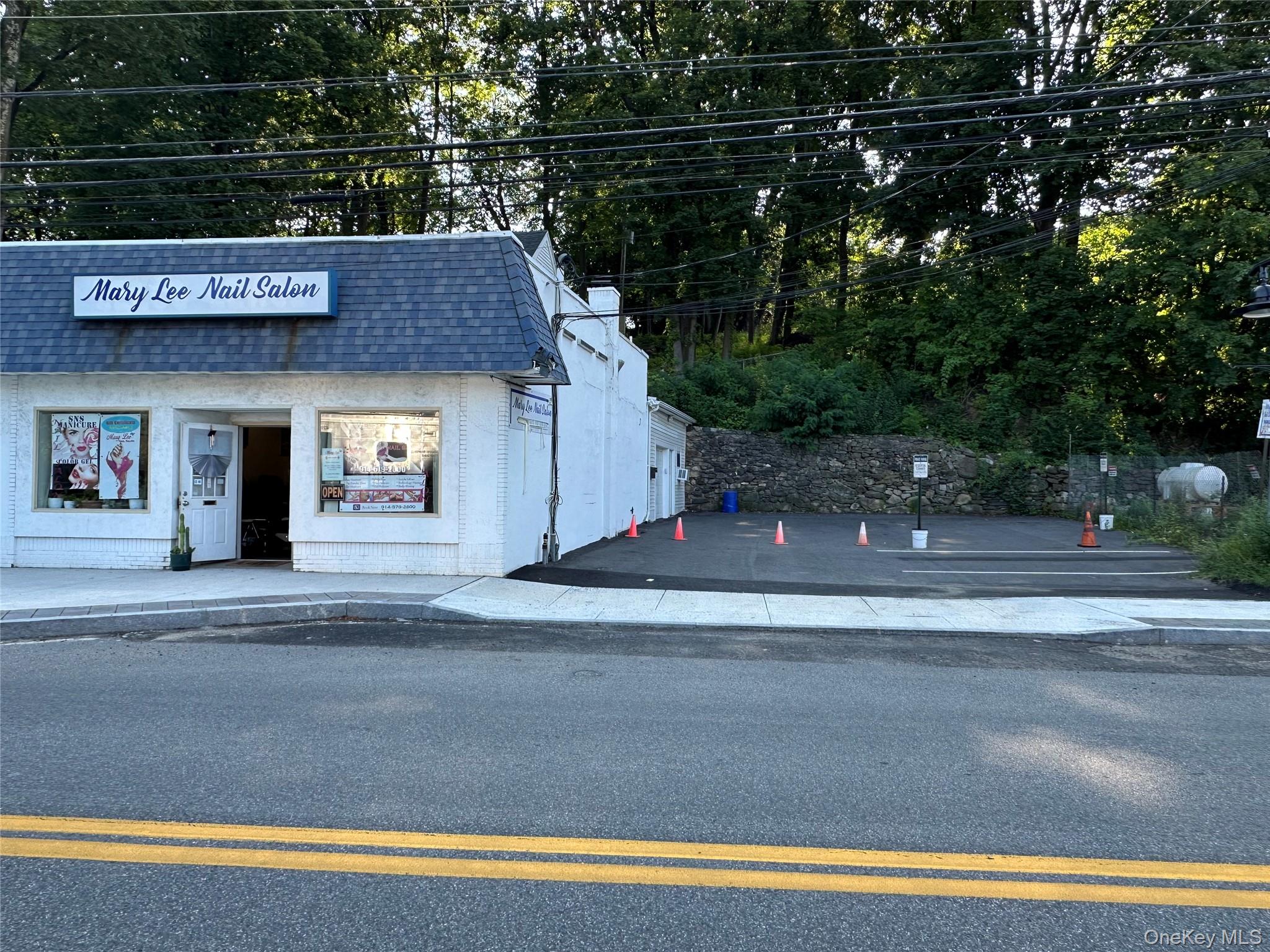 414 Elwood Avenue, Hawthorne, NY 10532