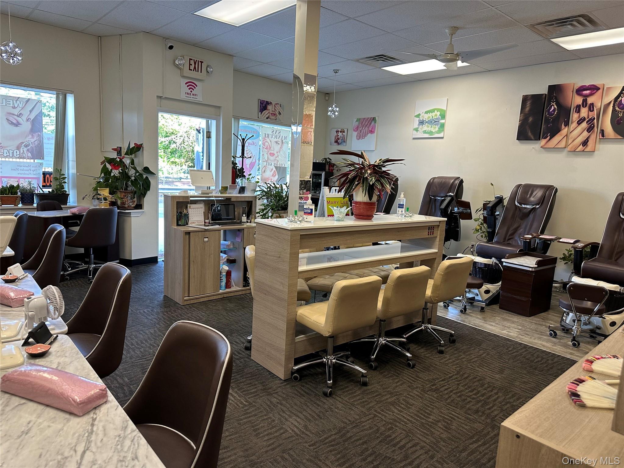 414 Elwood Avenue, Hawthorne, NY 10532