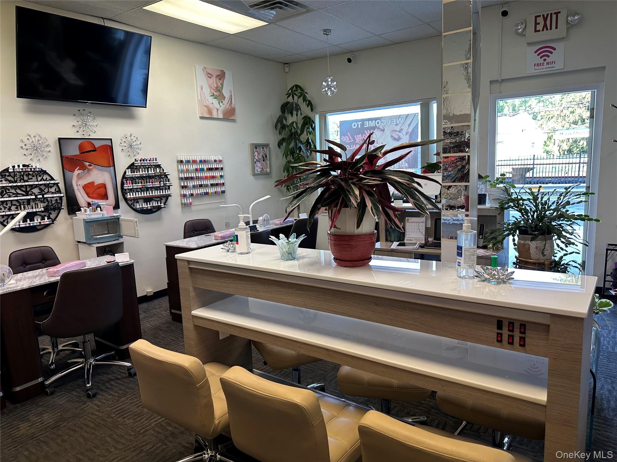 414 Elwood Avenue, Hawthorne, NY 10532