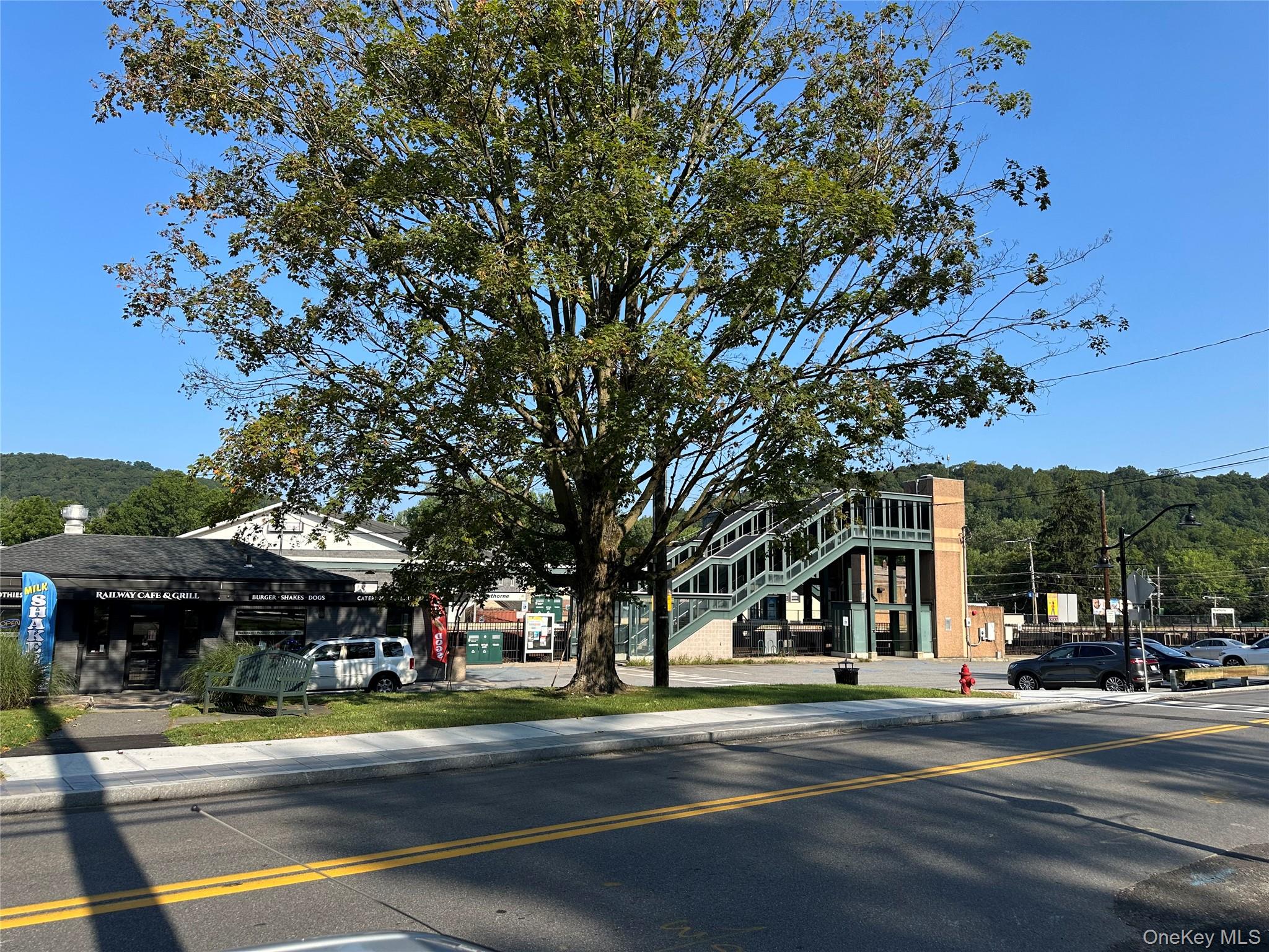 414 Elwood Avenue, Hawthorne, NY 10532