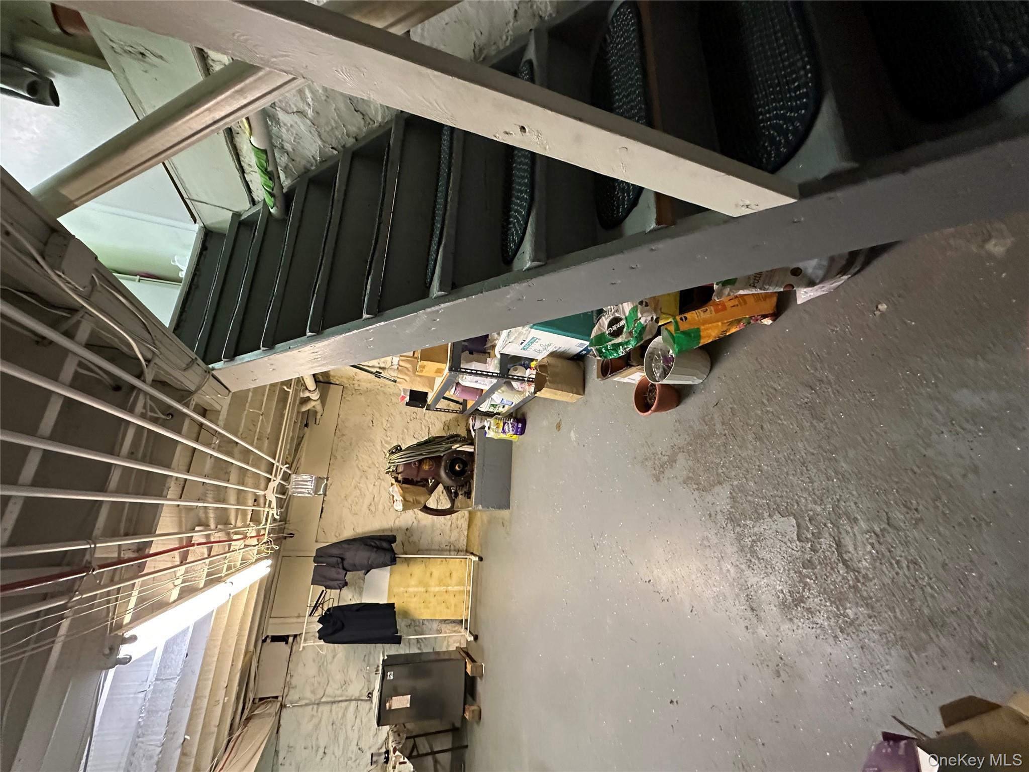 414 Elwood Avenue, Hawthorne, NY 10532