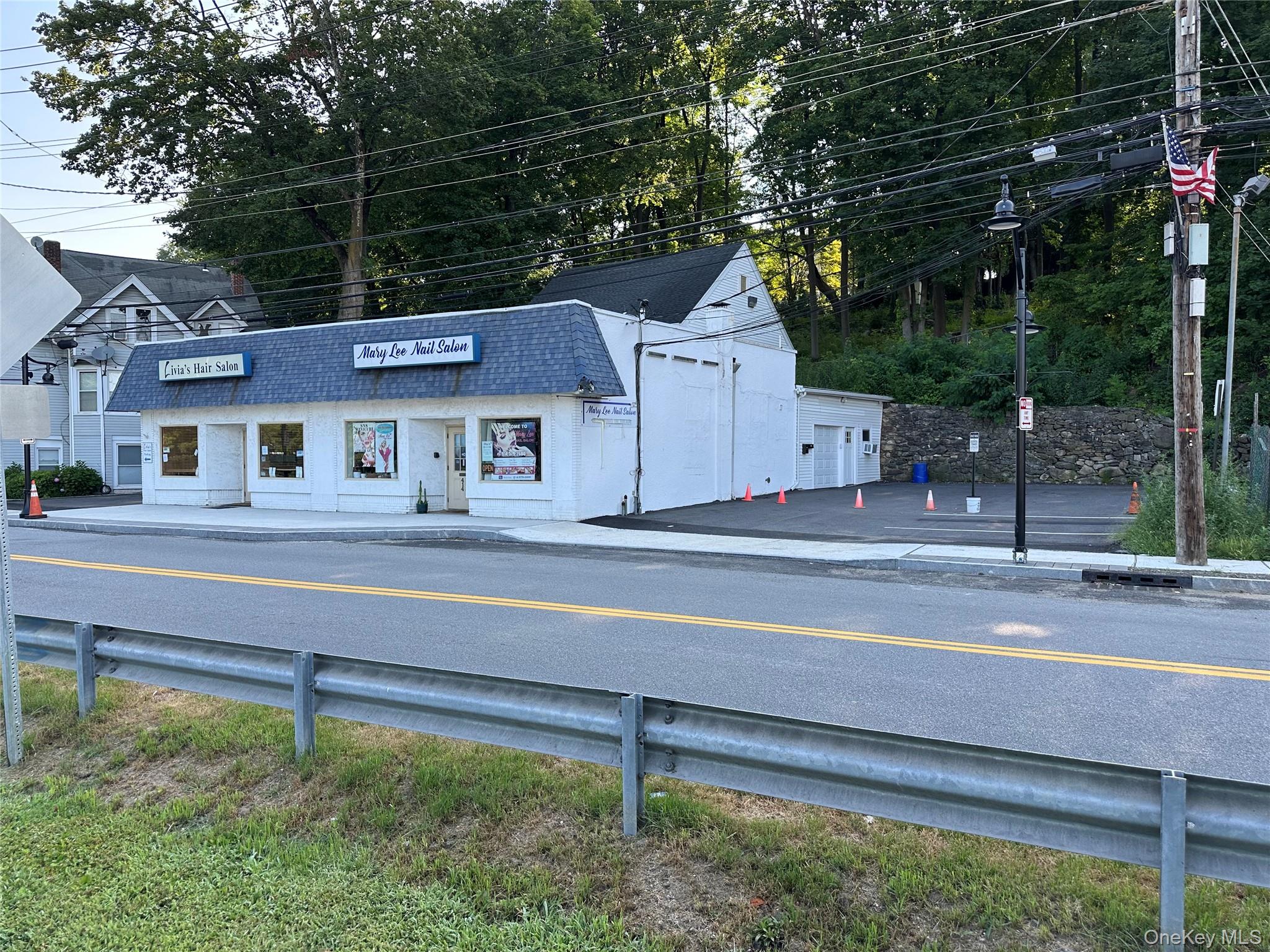 414 Elwood Avenue, Hawthorne, NY 10532