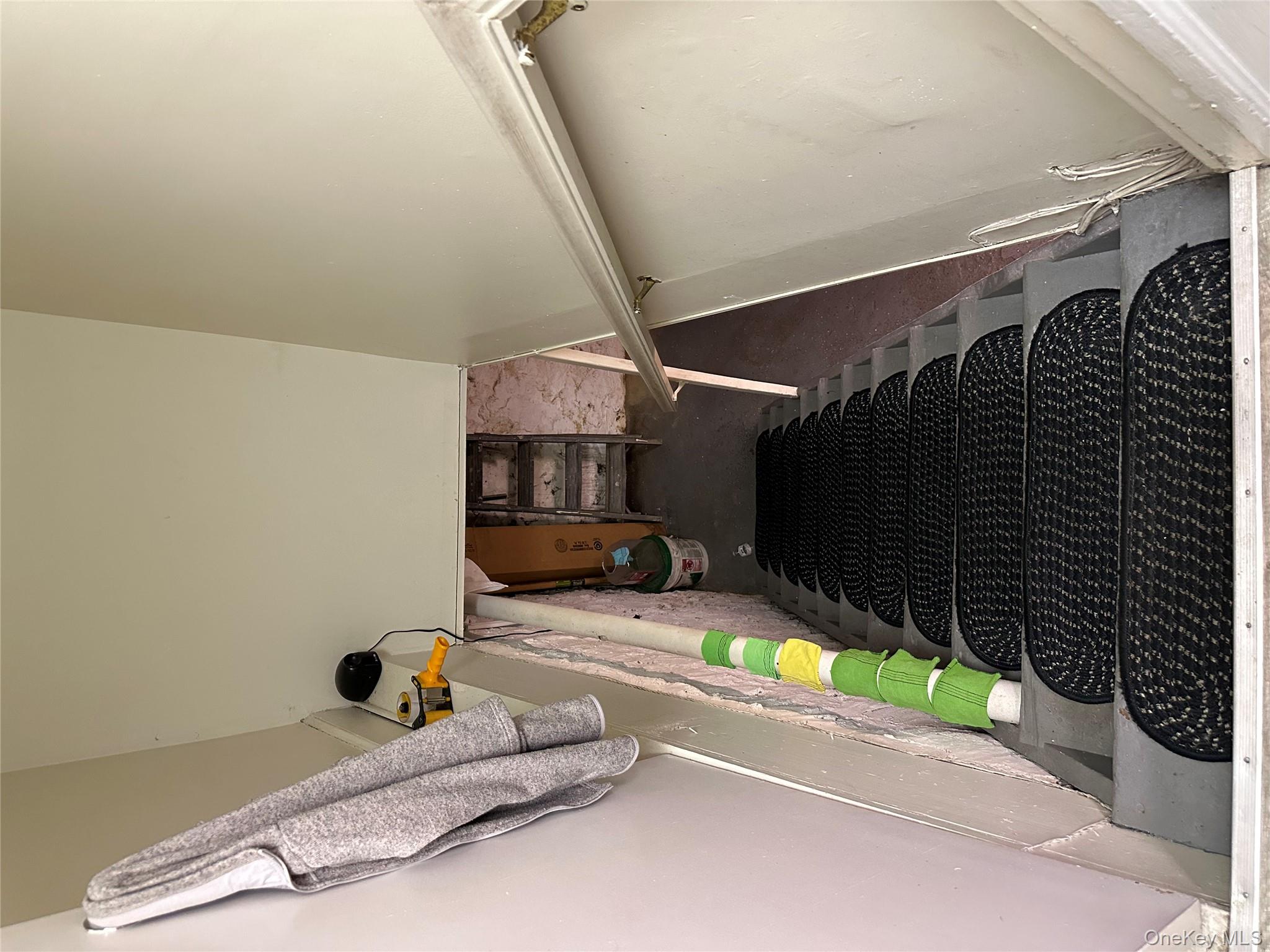 414 Elwood Avenue, Hawthorne, NY 10532